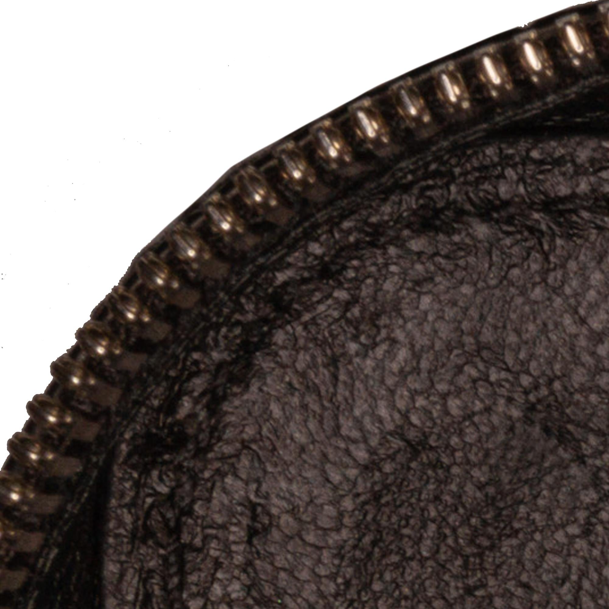 Balenciaga Embossed Zip Phone Holder (SHG-J8voGS)