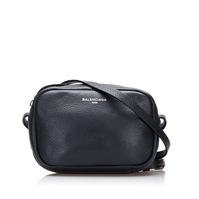 Balenciaga Everyday Crossbody (SHG-Ihiuvl)