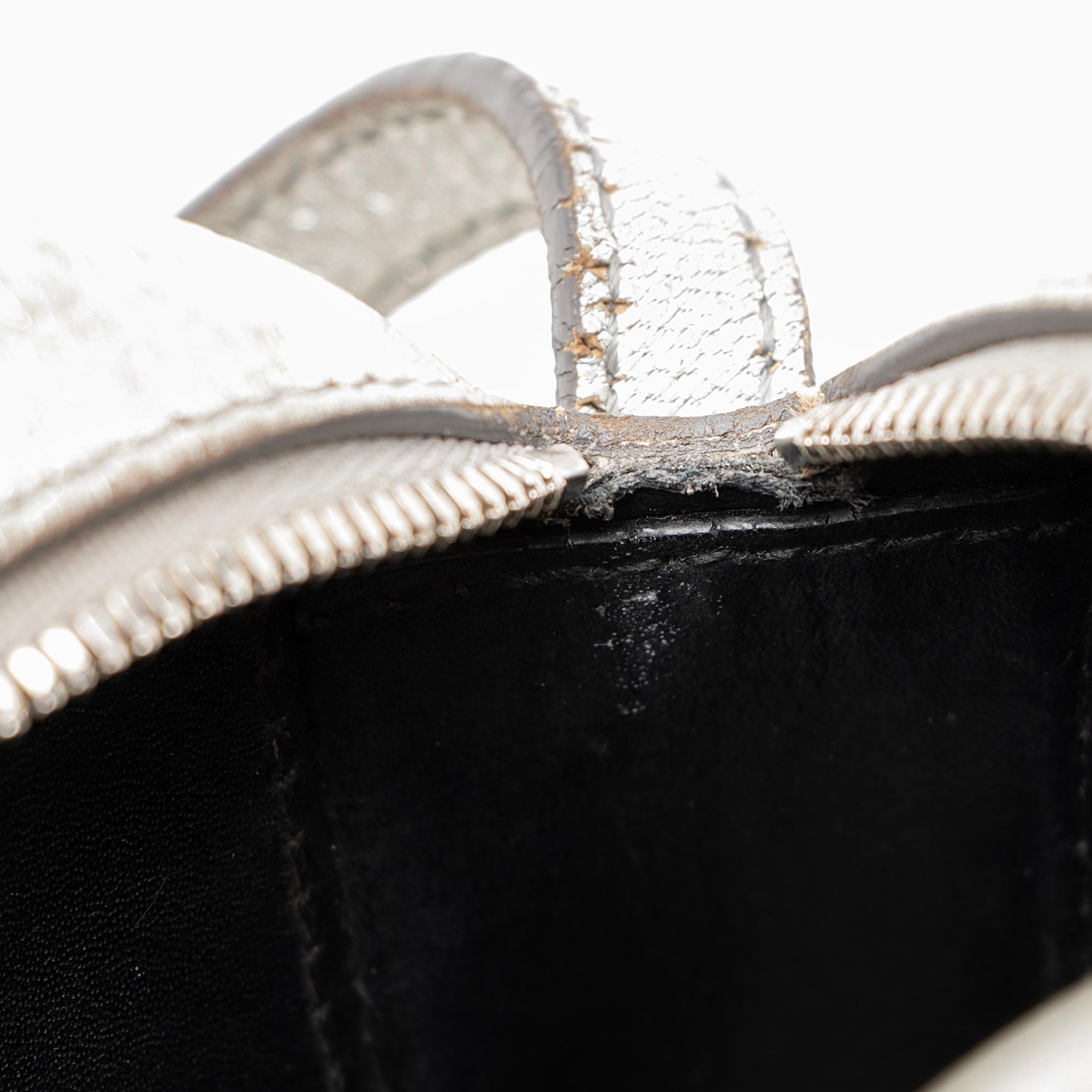 Balenciaga Metallic Calfskin Everyday XS Camera Bag (SHF-22474)