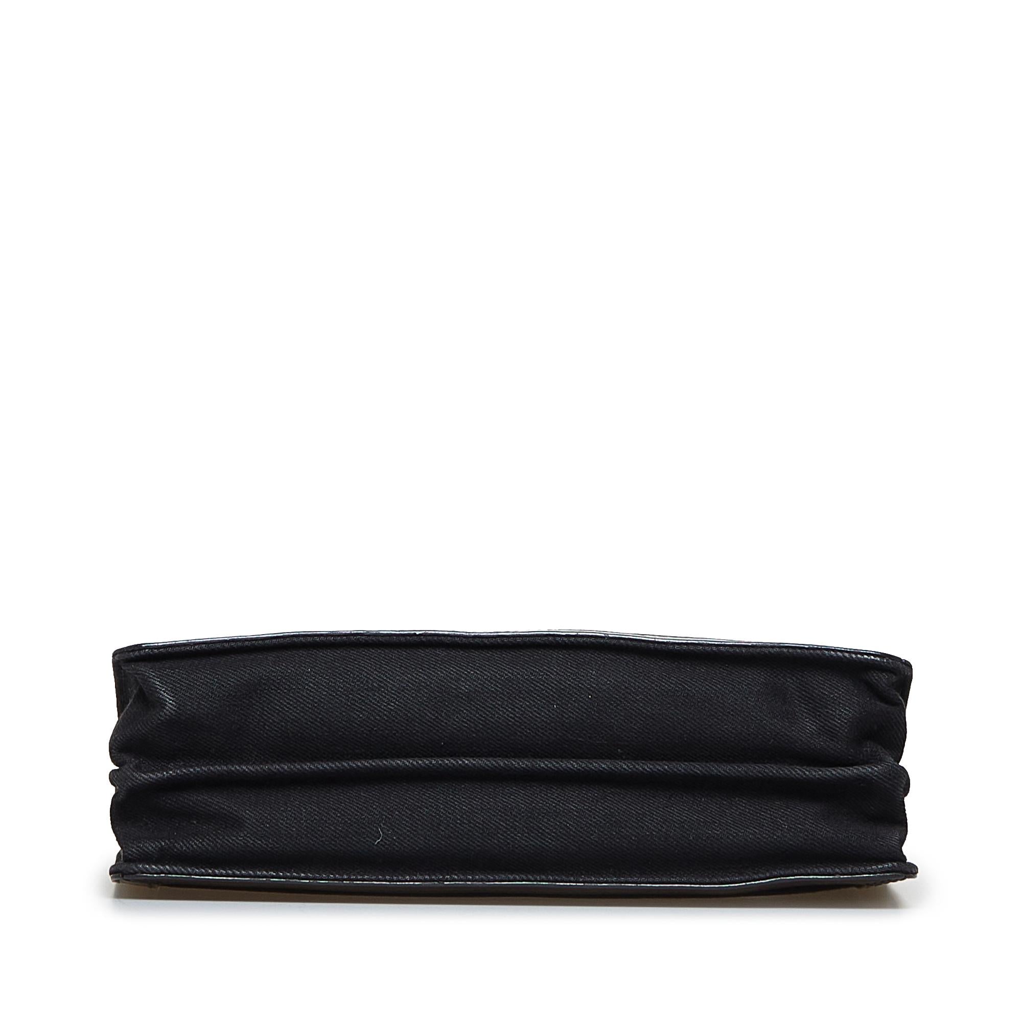 Balenciaga Navy Pochette M Crossbody (SHG-xmmUMh)