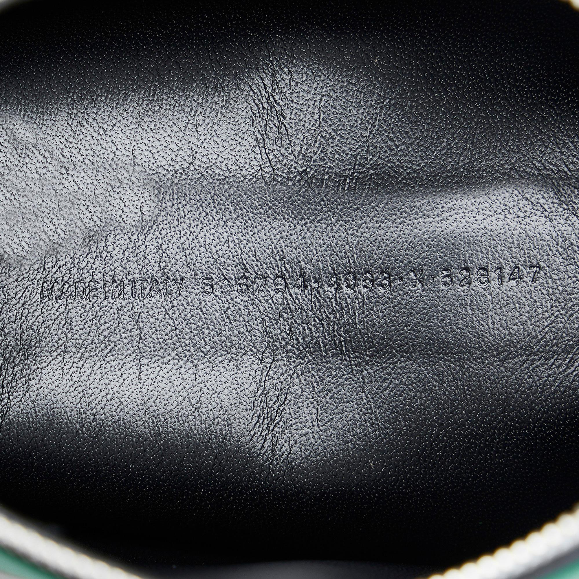 Balenciaga Supermarket Magazine Clutch (SHG-fVz7WG)