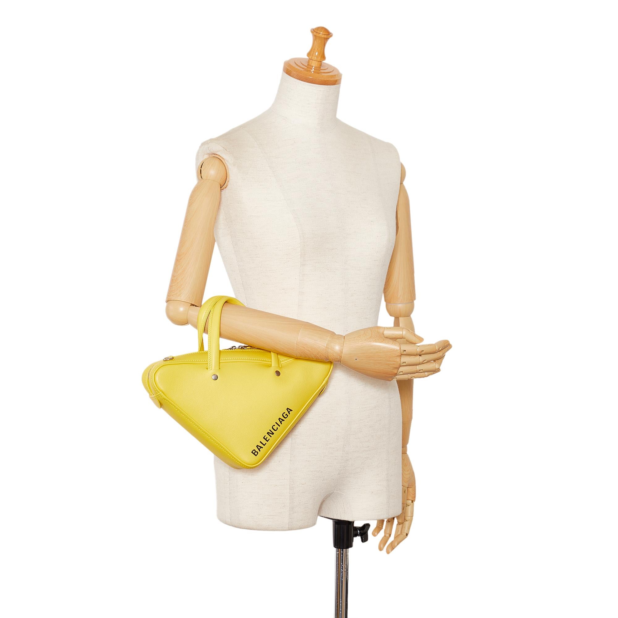 Balenciaga triangle bag xs hotsell