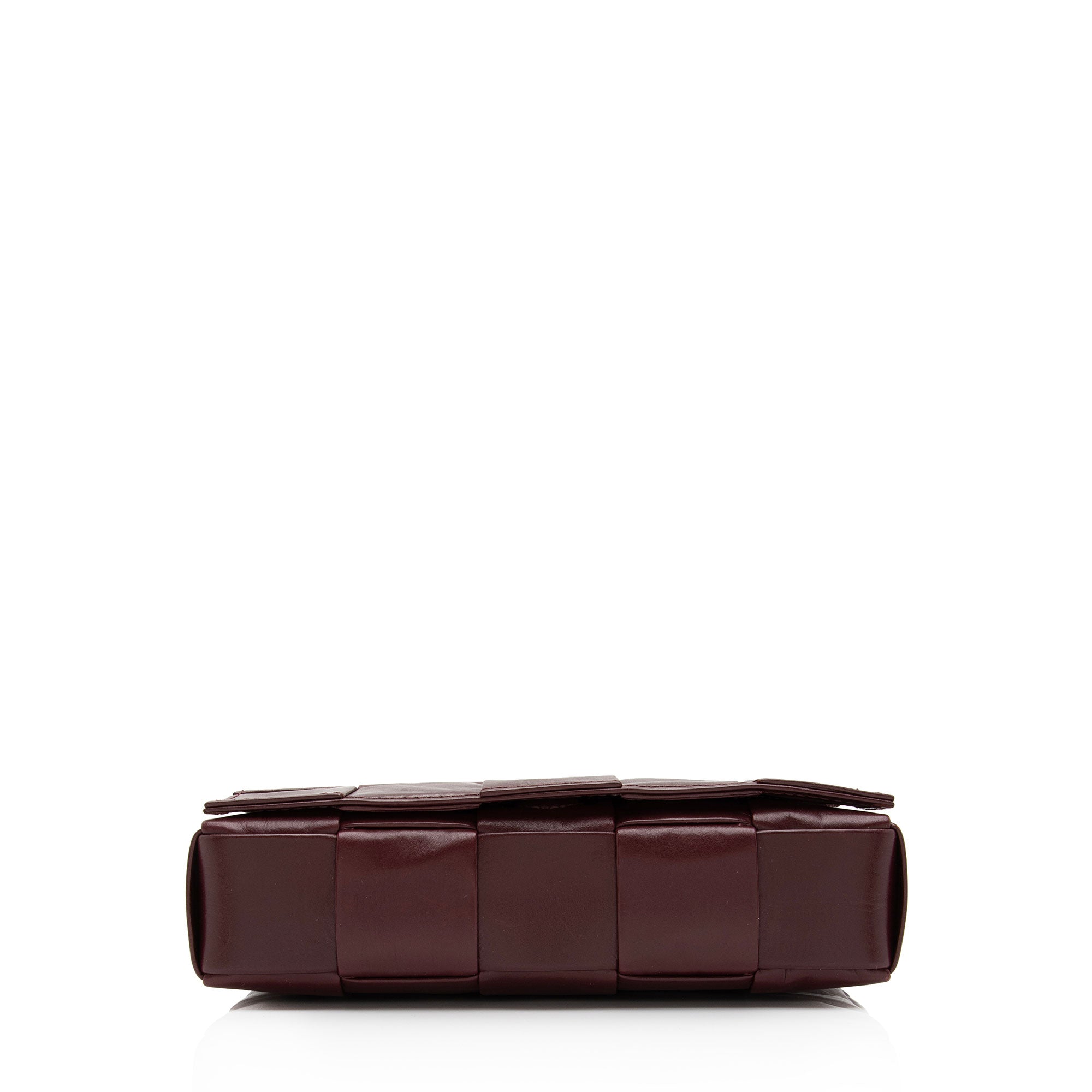 Bottega Veneta Distressed Calfskin Cassette Small Crossbody Bag (SHF-K6GzFo)