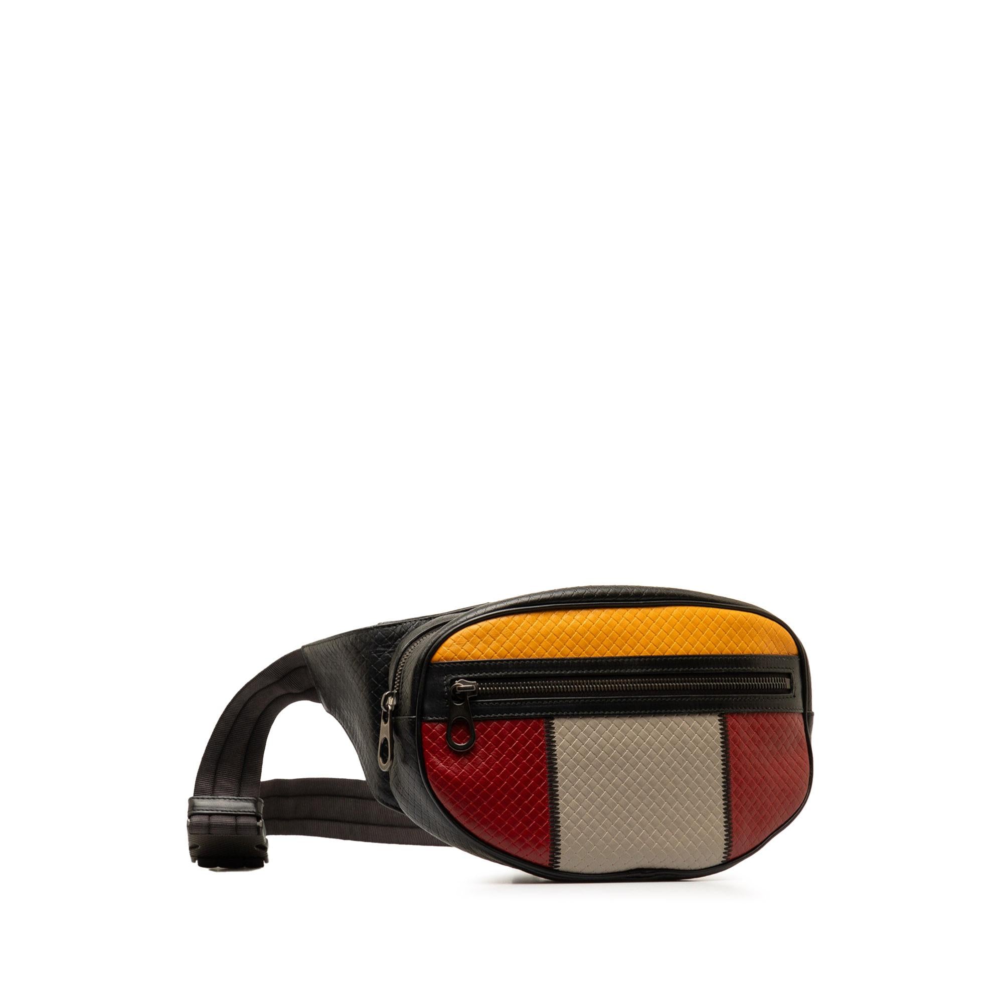 Bottega Veneta Intrecciato Belt Bag (SHG-FcSFvj)