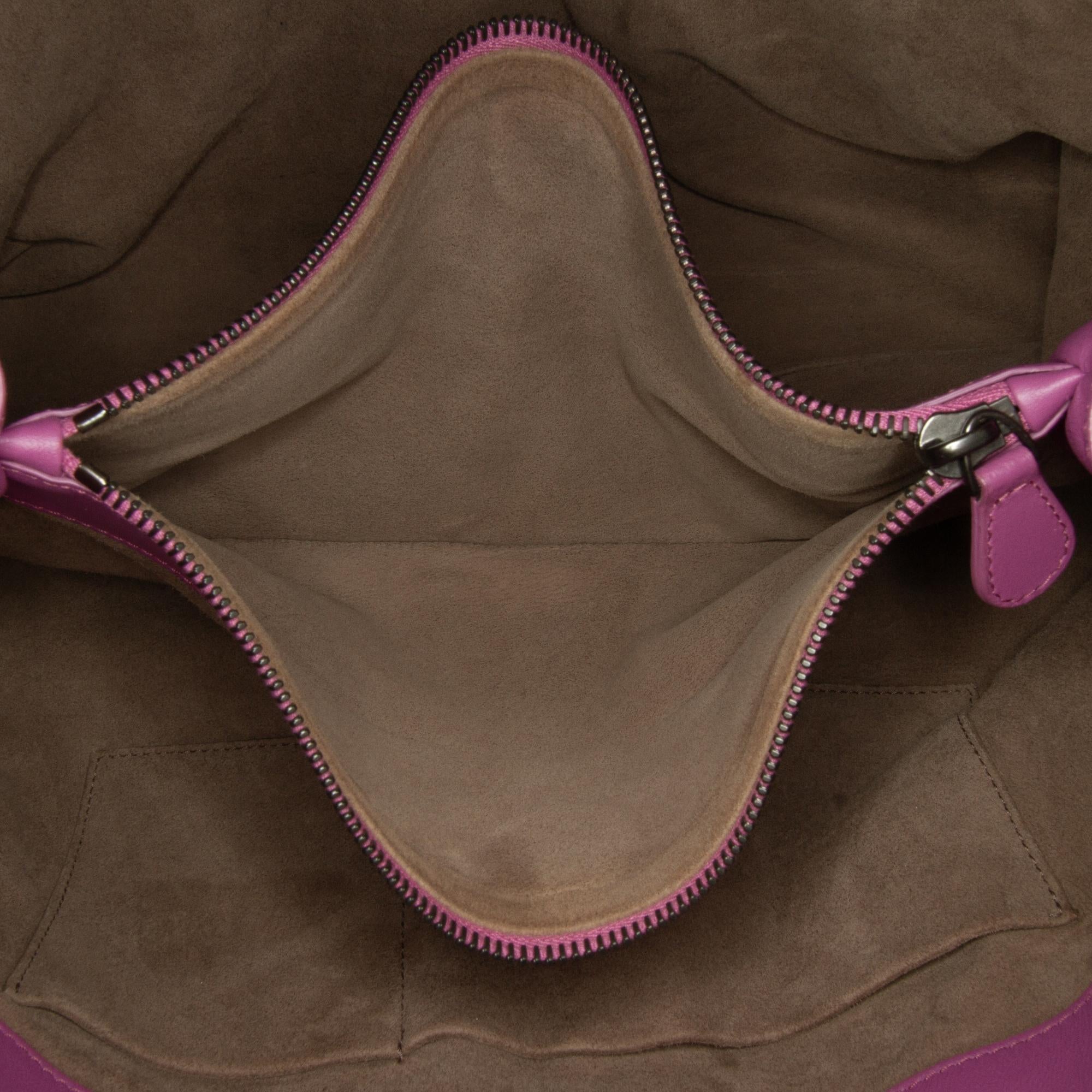 Bottega Veneta Intrecciato Chain Tote Bag (SHG-IICyab)