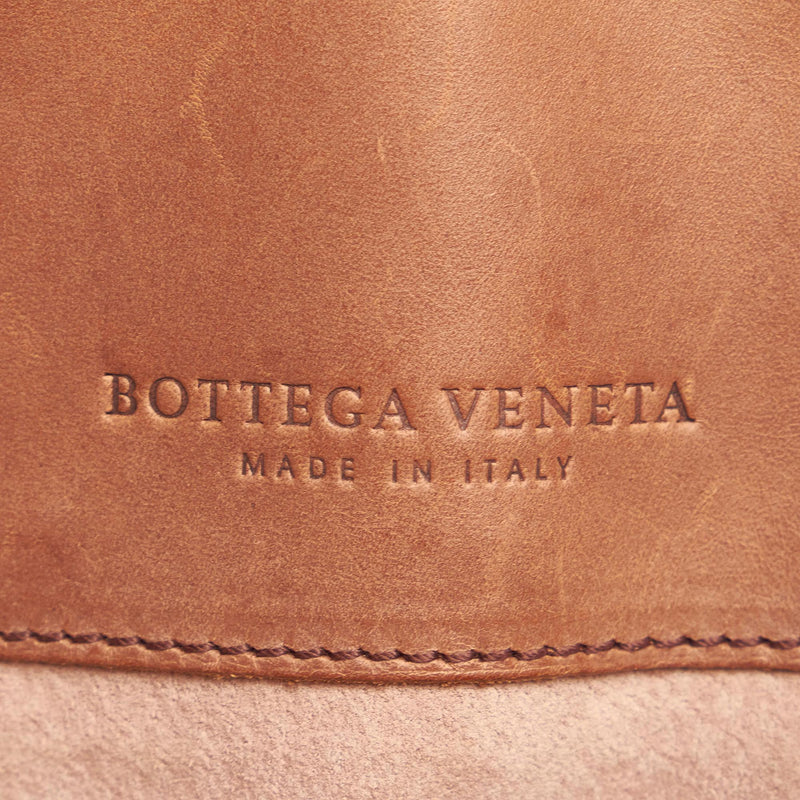 Bottega Veneta Intrecciato Leather Handbag (SHG-hCUFvY)