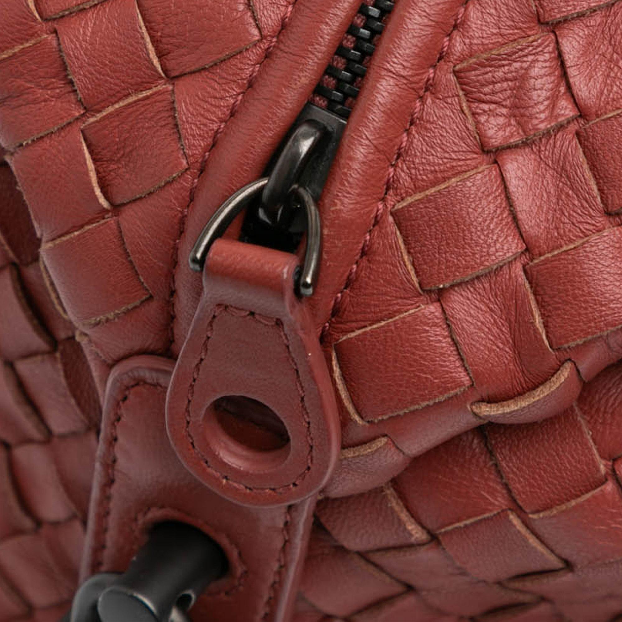 Bottega Veneta Intrecciato Montaigne Shoulder Bag (SHG-0fPu6o)