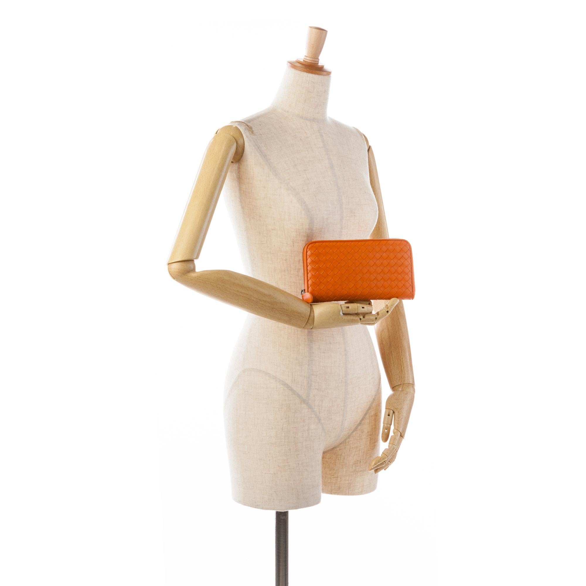 Bottega Veneta Intrecciato Zip Around Long Wallet (SHG-htwvgV)