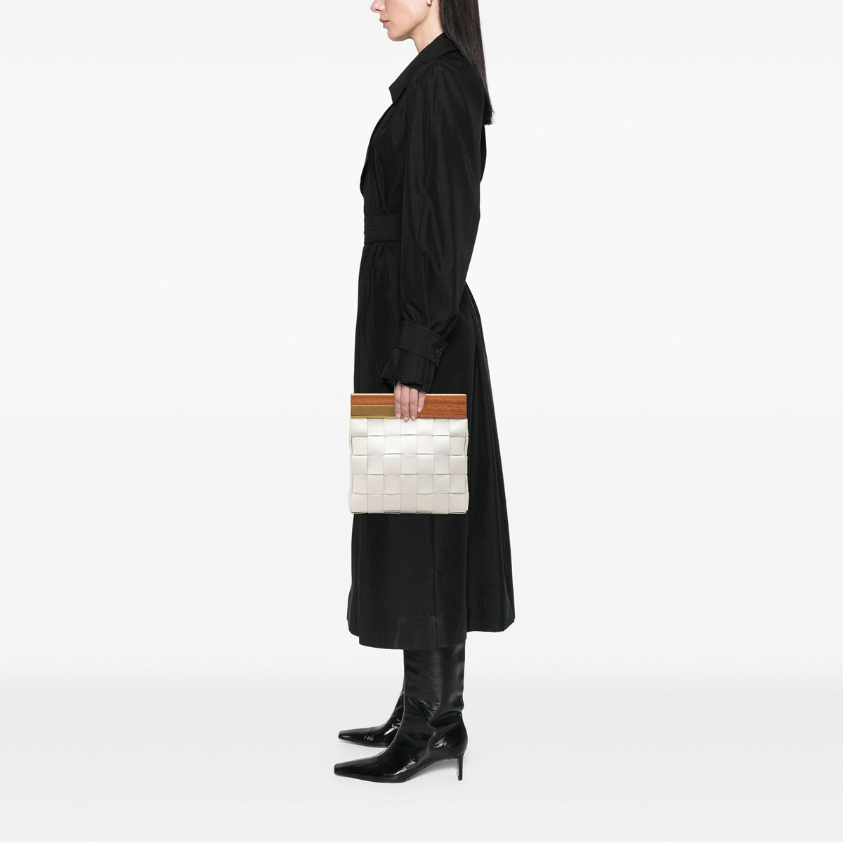 Bottega Veneta Lambskin Maxi Intrecciato The Snap Clutch