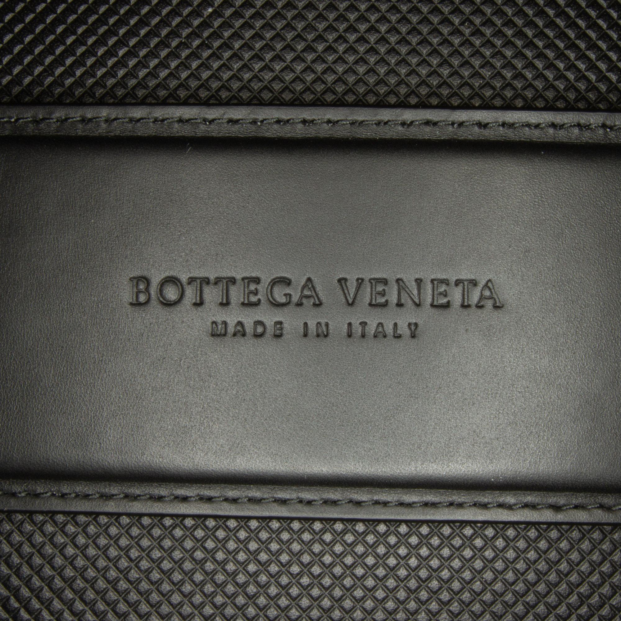 Bottega Veneta Leather Document Holder (SHG-nP837m)