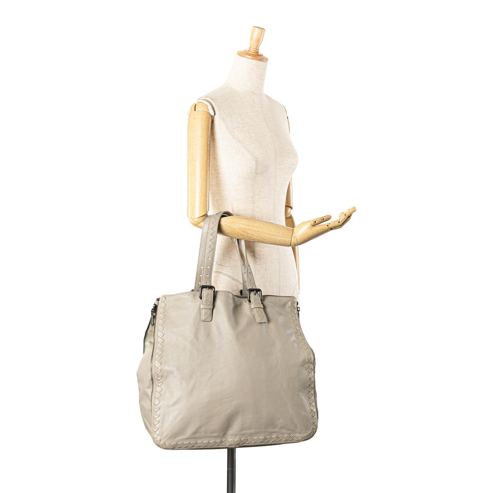 Bottega Veneta Leather Intrecciato Side Zip Tote