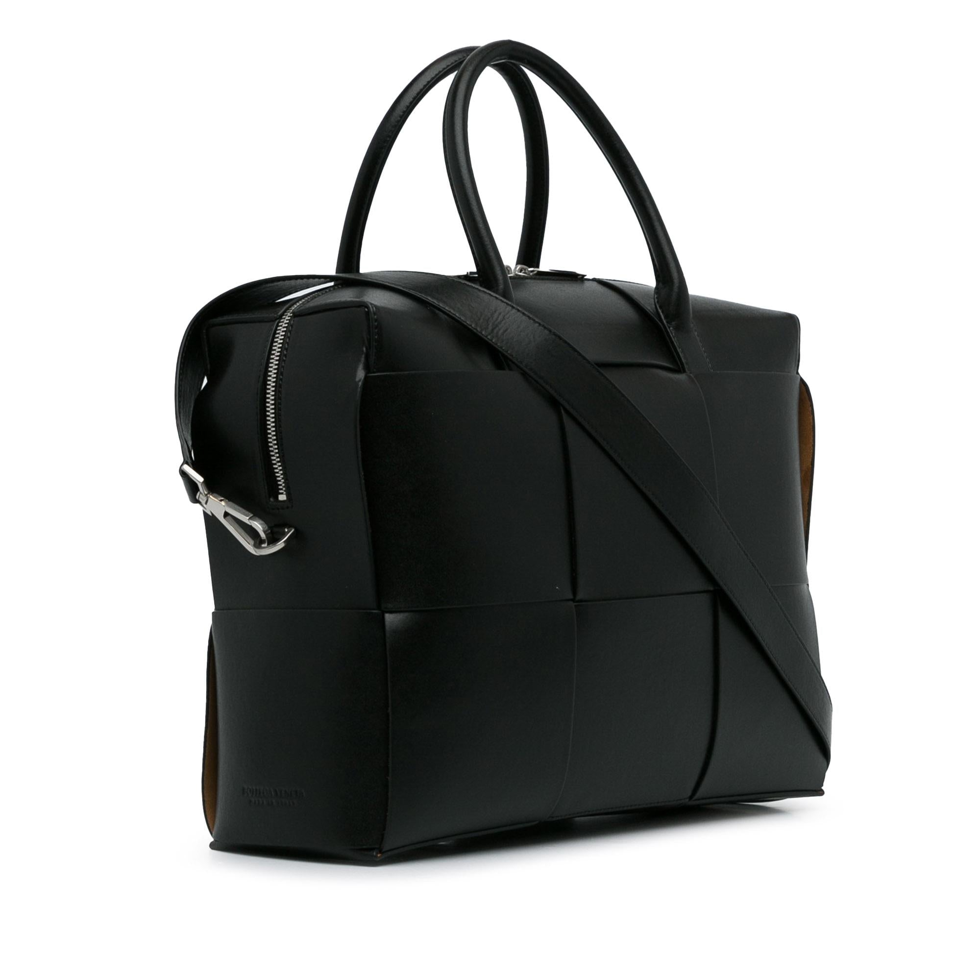 Bottega Veneta Maxi Intrecciato Arco Briefcase (SHG-GSkGKV)