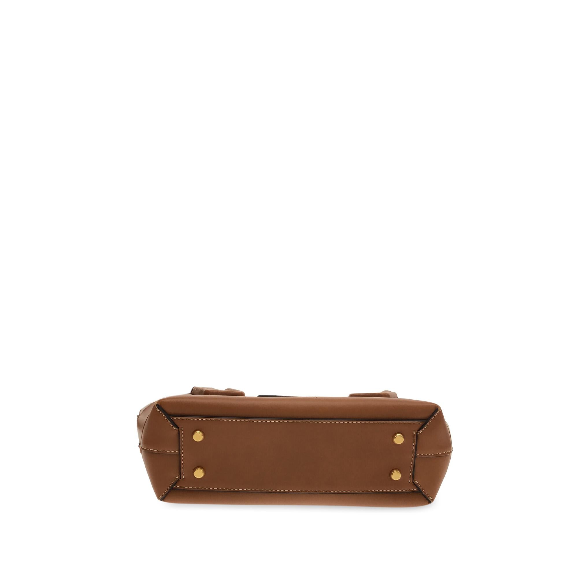 Bottega Veneta Medium Maxi Intrecciato Arco Bag (SHG-6R9Y5V)