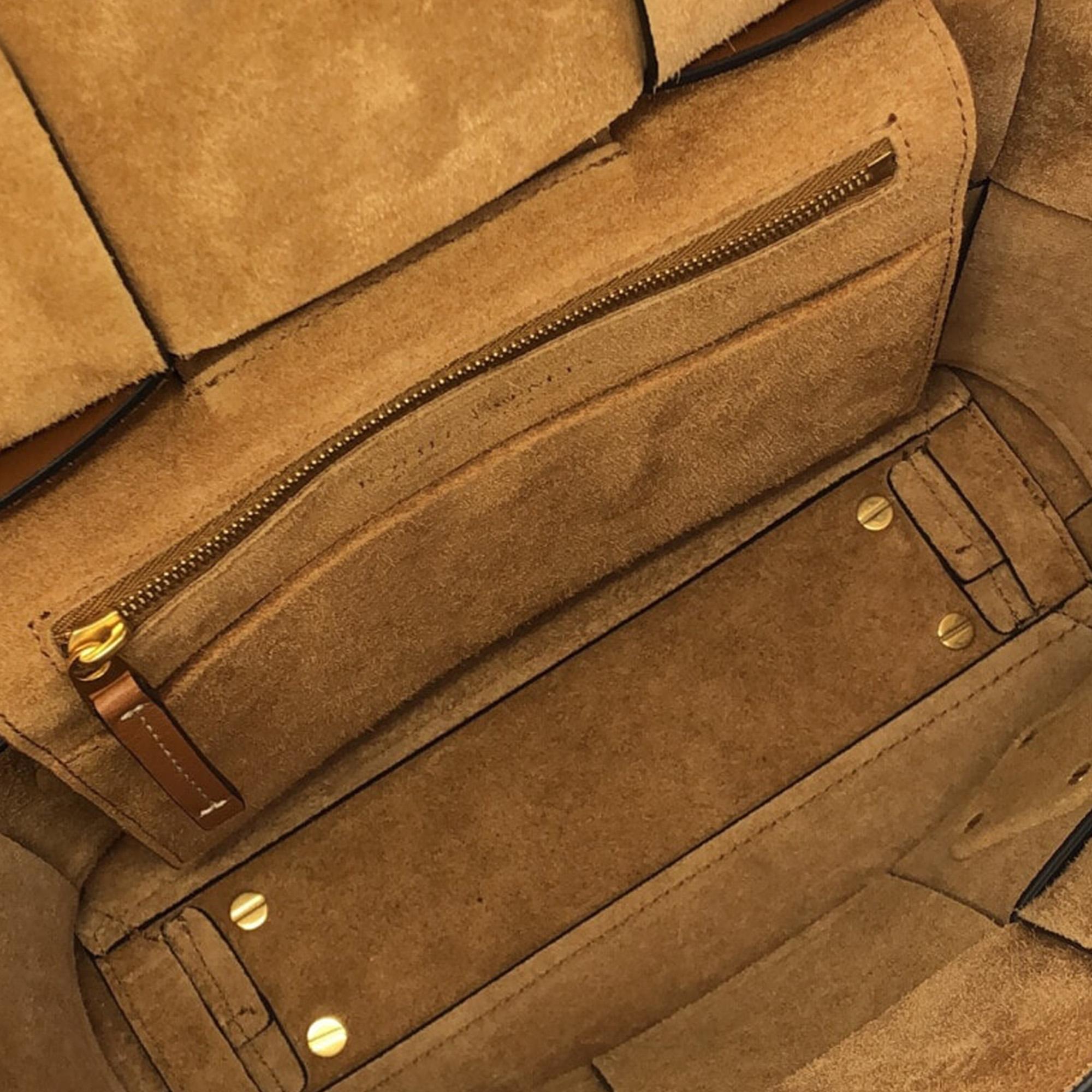 Bottega Veneta Medium Maxi Intrecciato Arco Bag (SHG-6R9Y5V)