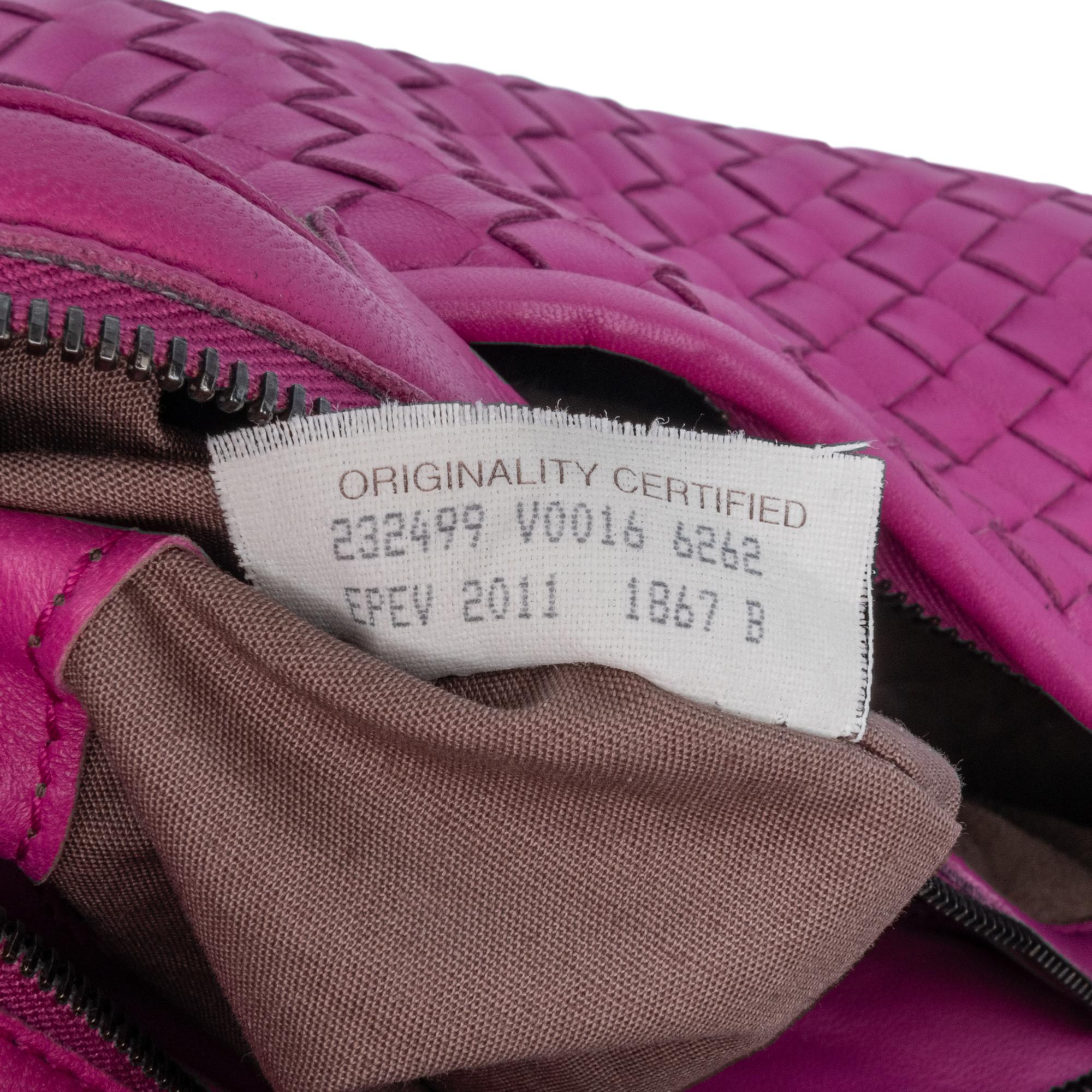 Bottega Veneta Medium Nappa Intrecciato Belly Hobo (SHG-q1pfZK)