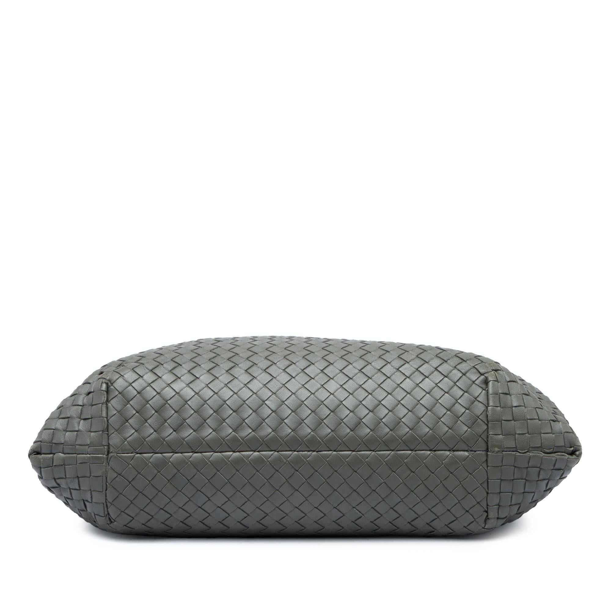 Bottega Veneta Medium Nappa Intrecciato Capri Tote