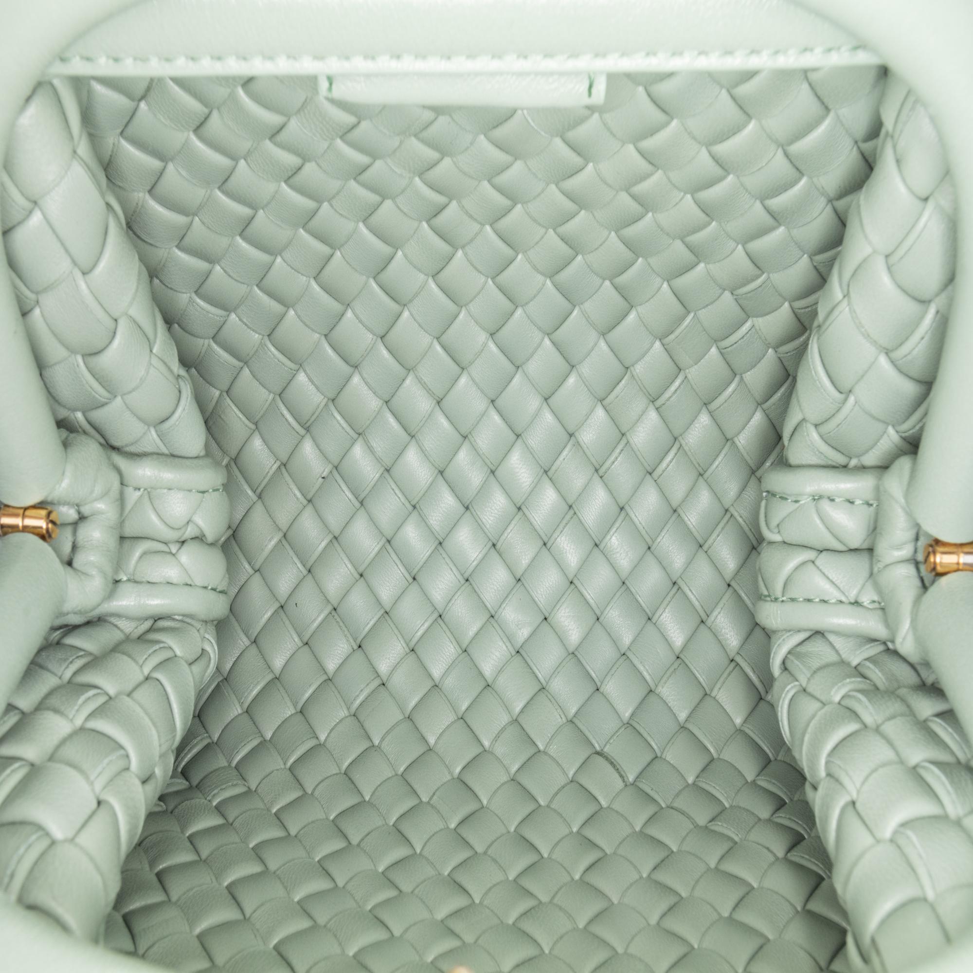 Bottega Veneta Mini Nappa Intrecciato Padded The Handle Satchel (SHG-PCibeE)