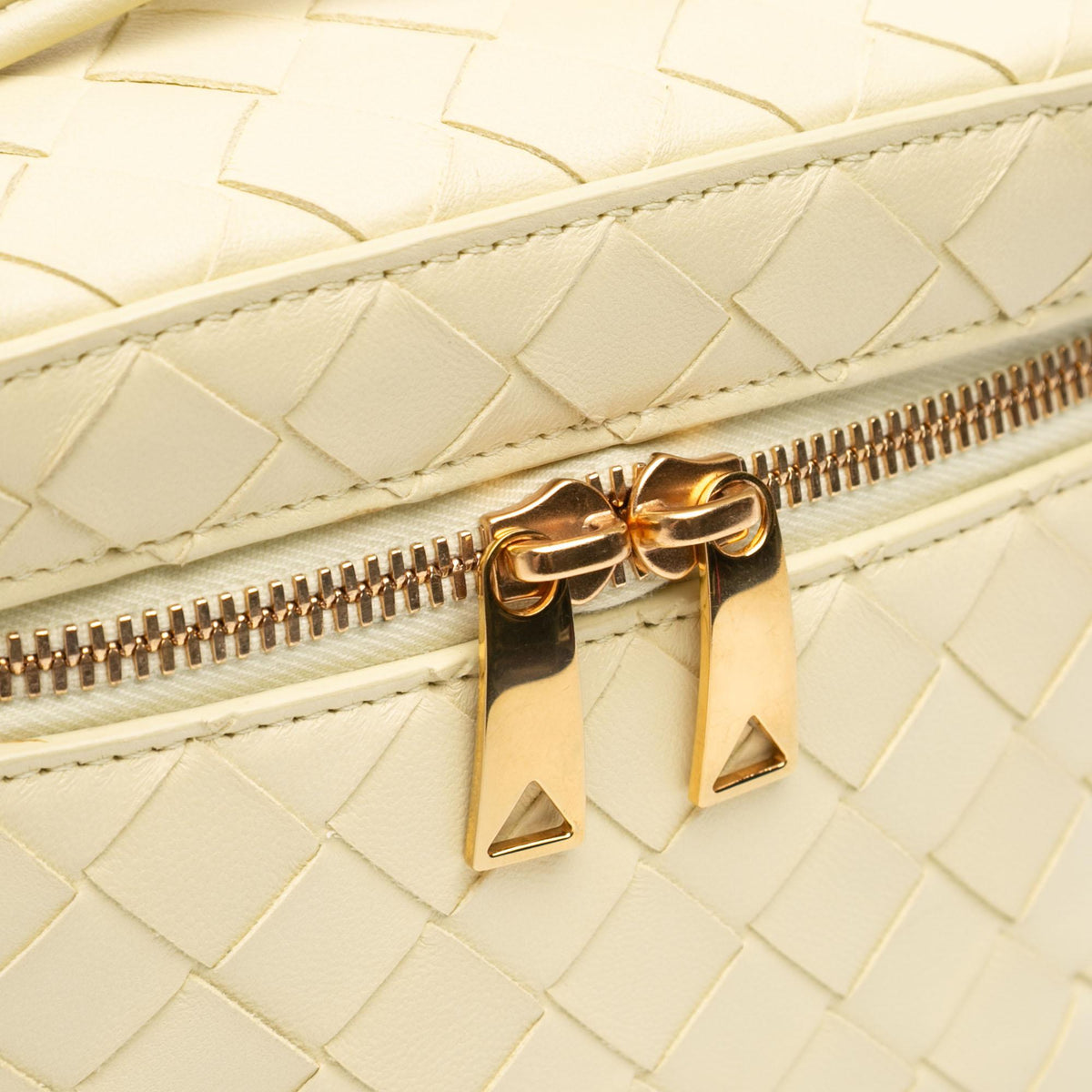 Bottega Veneta Mini Nappa Intrecciato Vanity Case