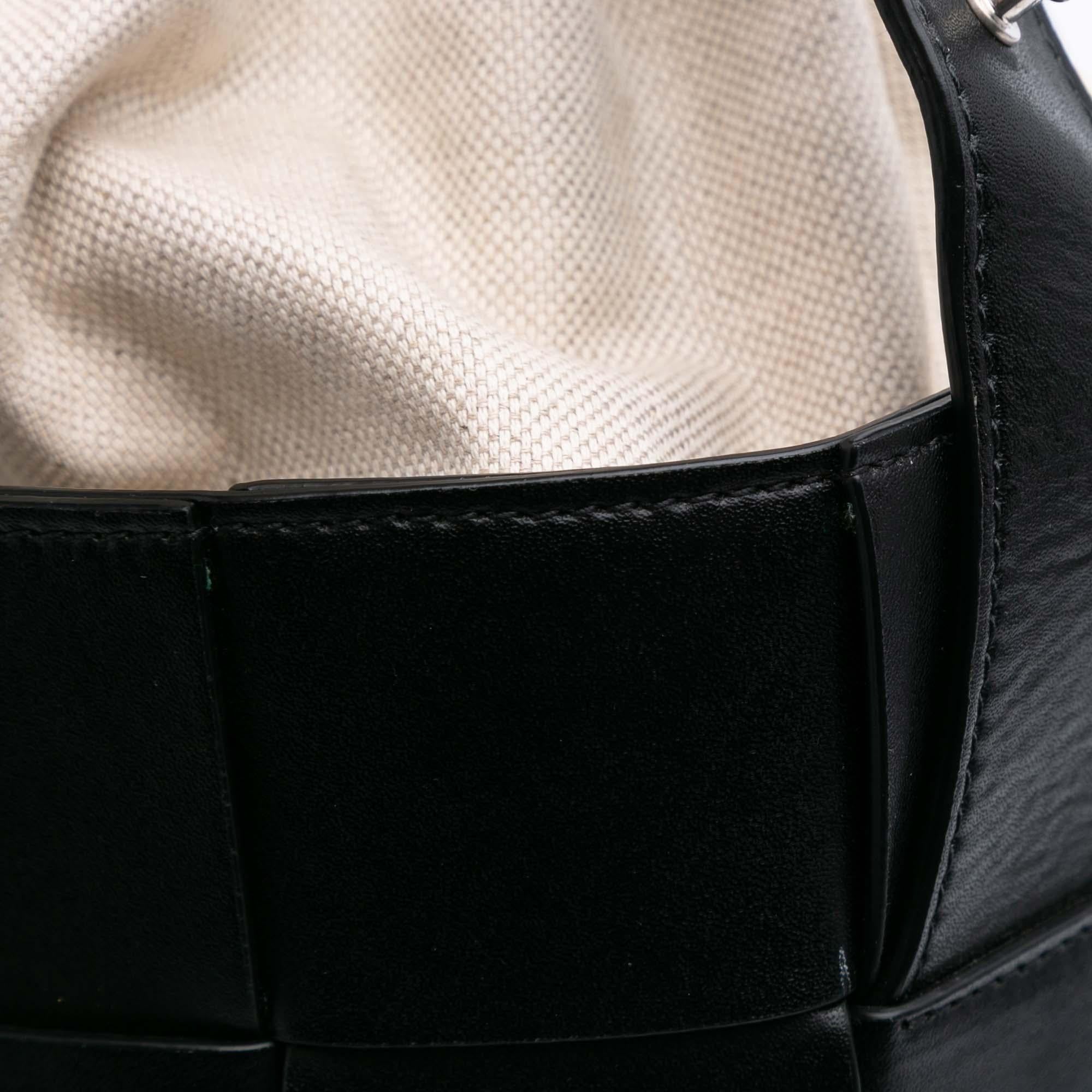 Bottega Veneta Nappa Intrecciato Casette Lantern Bucket