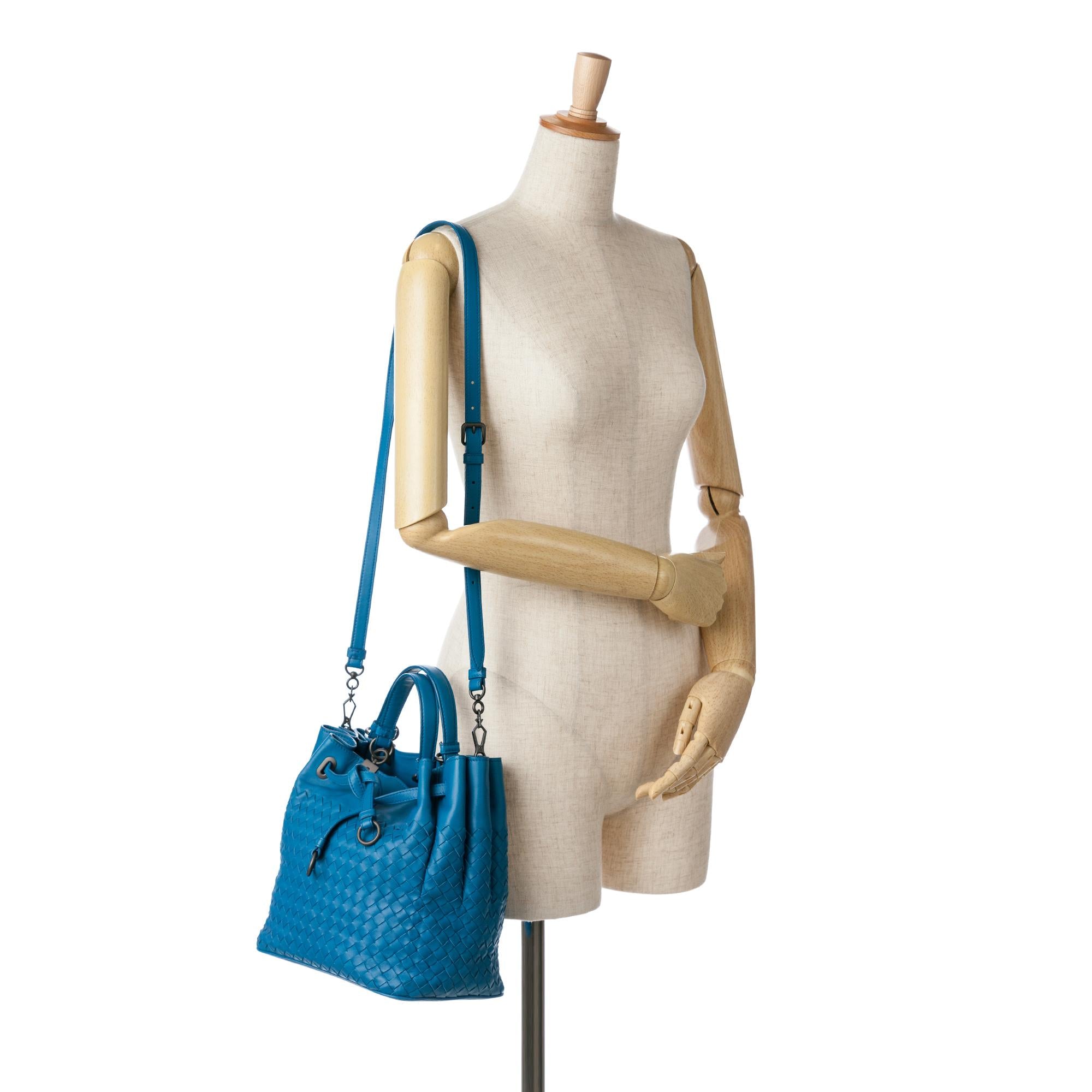 Bottega Veneta Nappa Intrecciato Convertible Bucket (SHG-90RZfV)