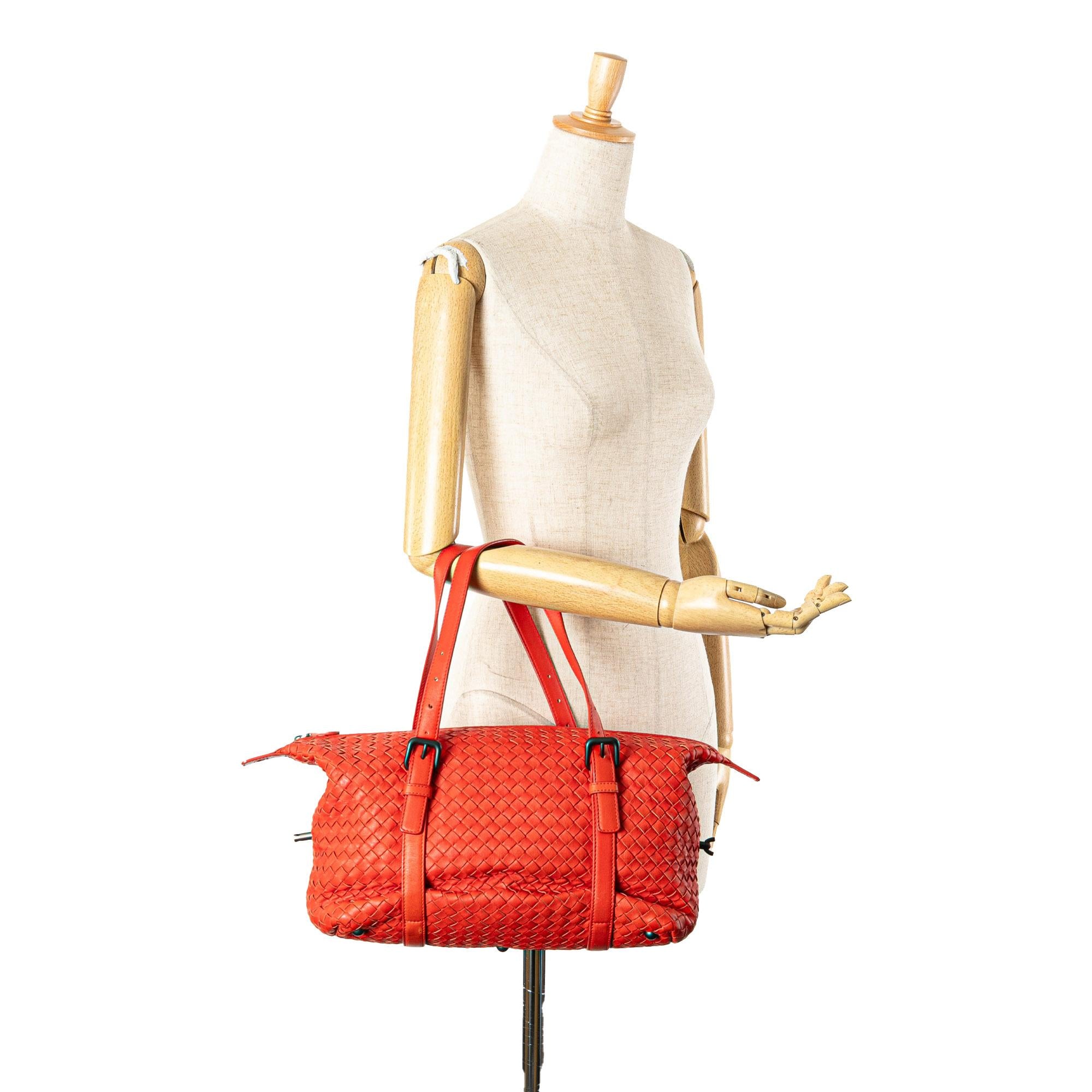 Bottega Veneta Nappa Intrecciato Montaigne Shoulder Bag