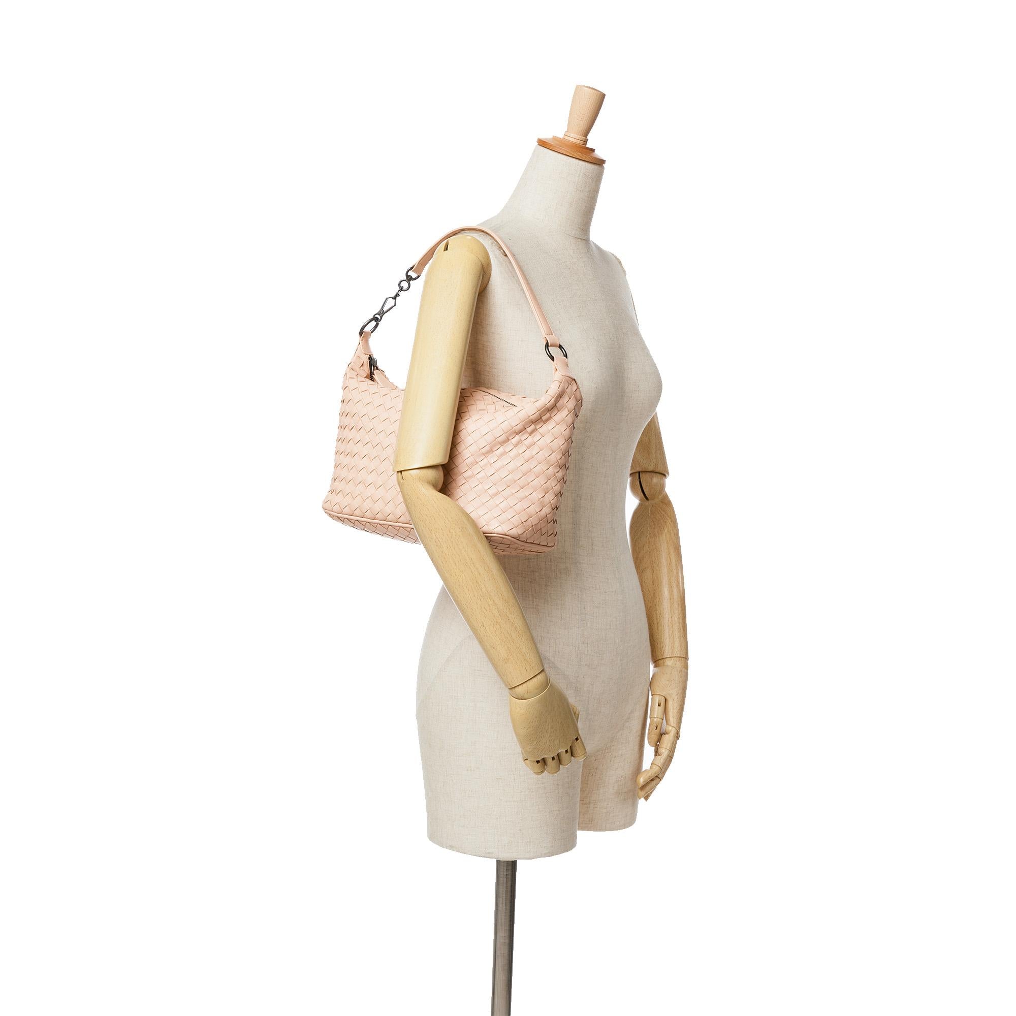 Bottega Veneta Nappa Intrecciato Shoulder Bag (SHG-OupxYp)