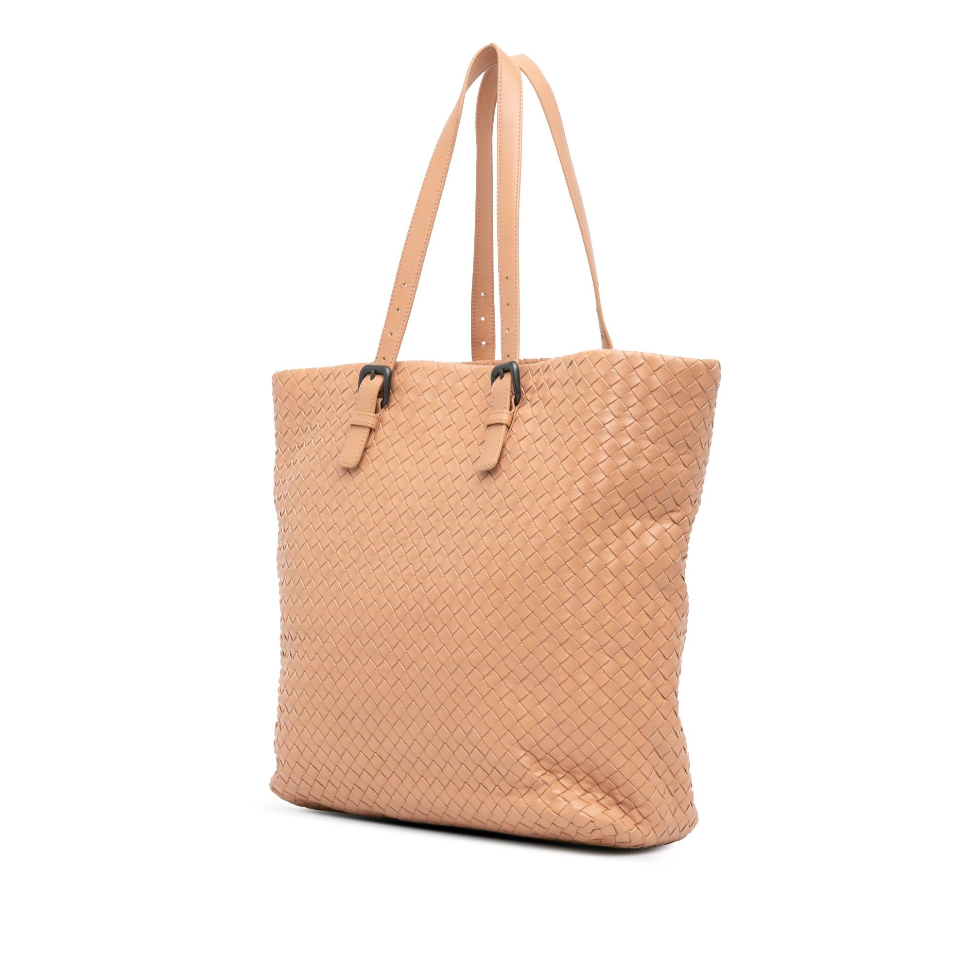 Bottega Veneta Nappa Intrecciato Tote (SHG-haxQbh)