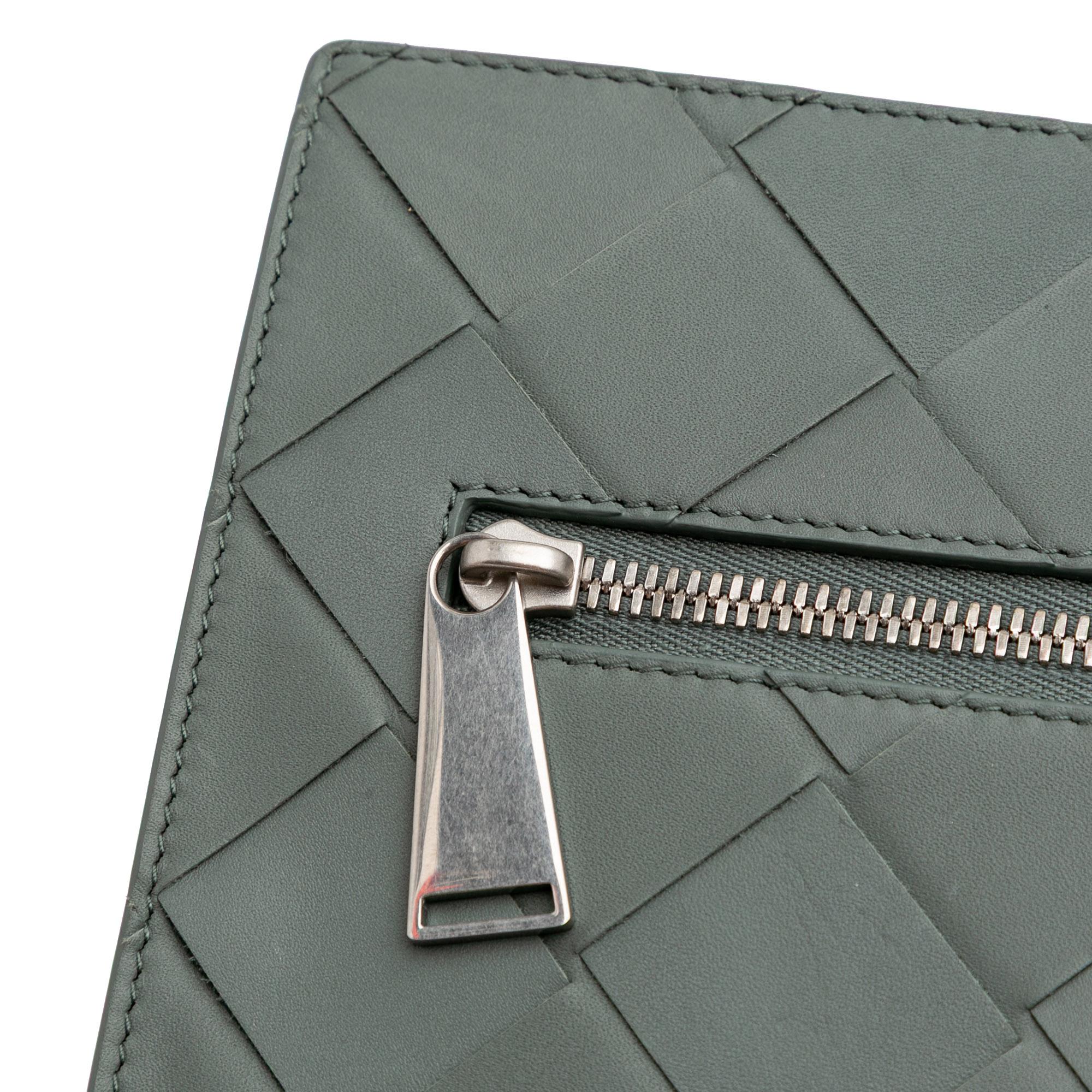Bottega Veneta Nappa Maxi Intrecciato Clutch
