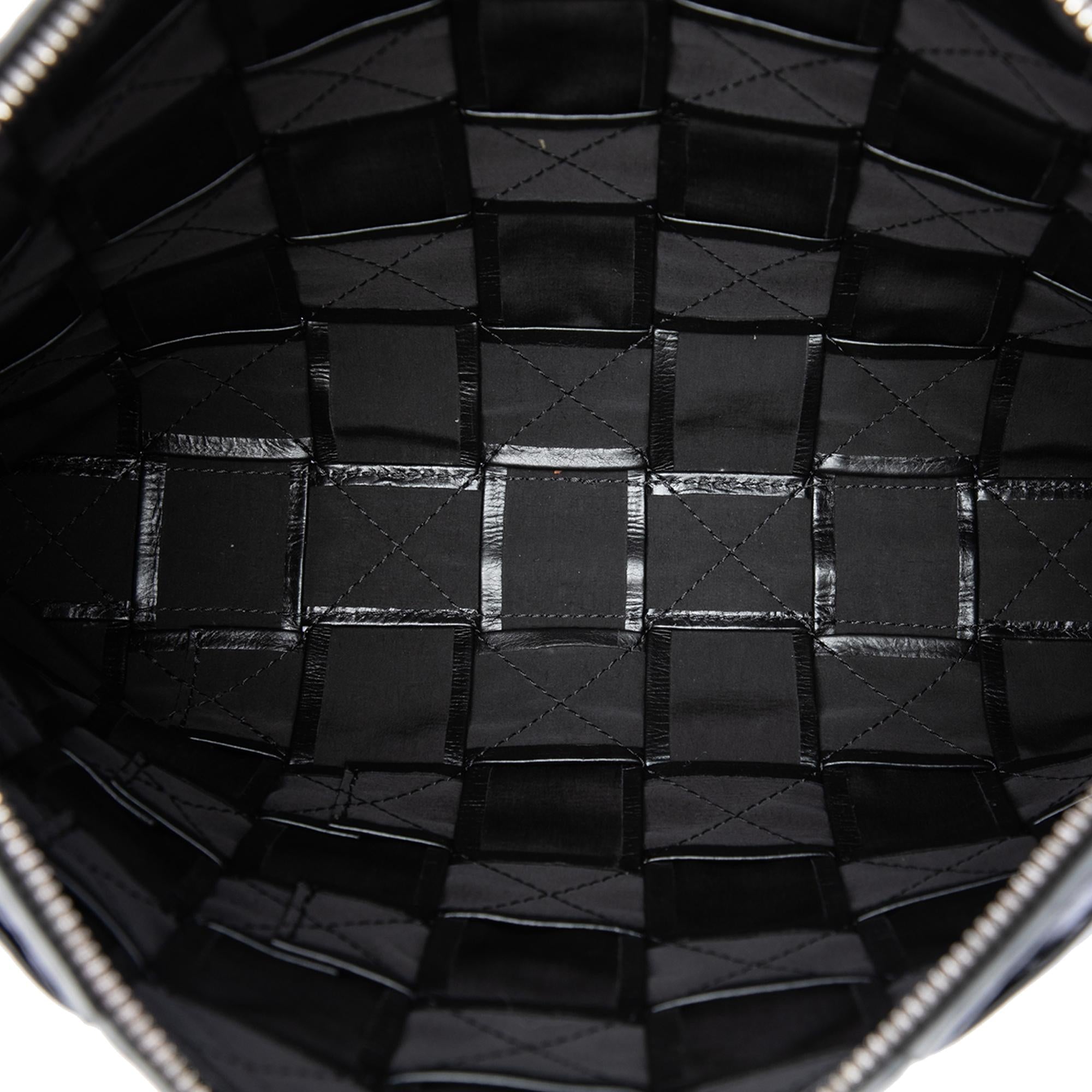 Bottega Veneta Paper Calfskin Maxi Intrecciato Cassette Clutch