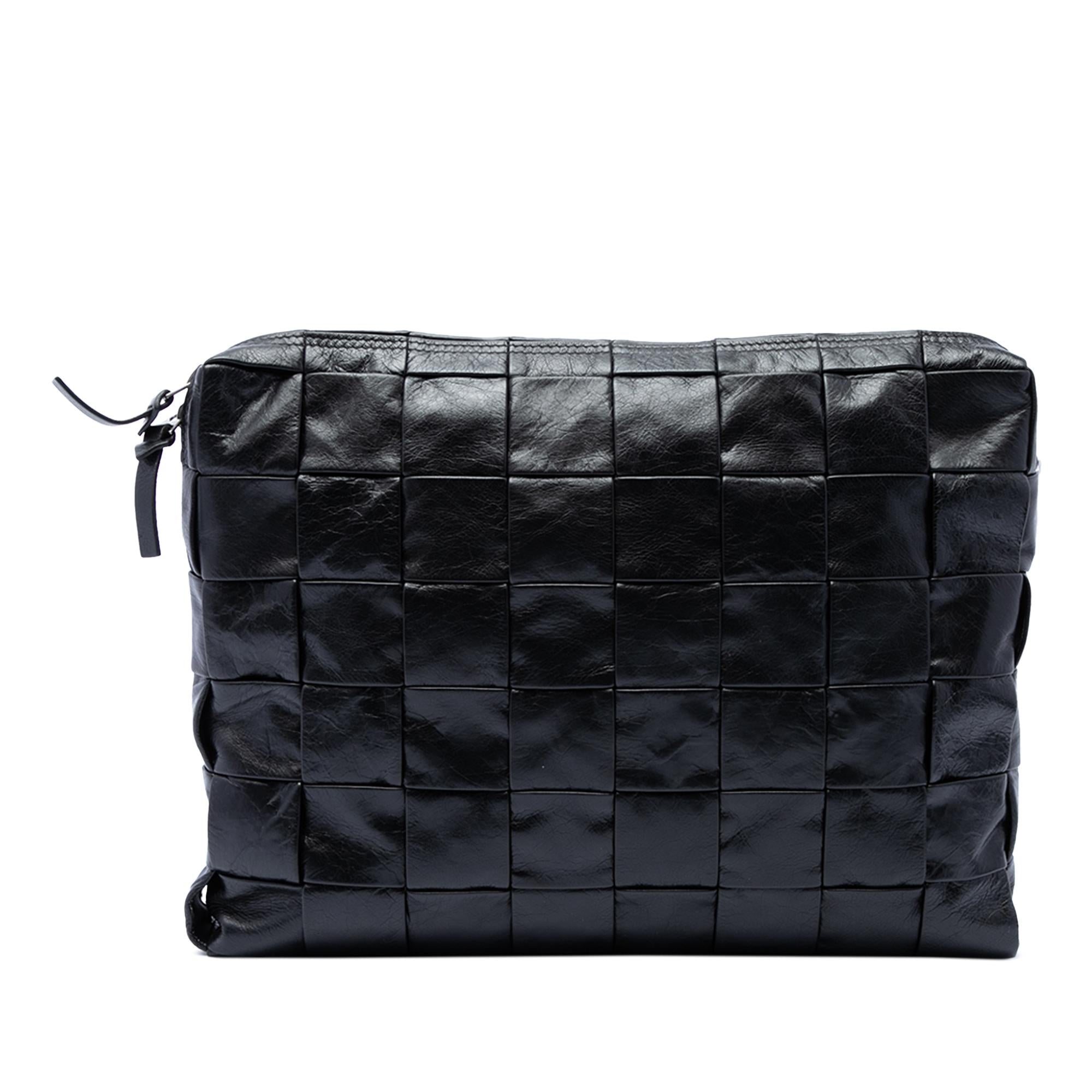 Bottega Veneta Paper Calfskin Maxi Intrecciato Cassette Clutch