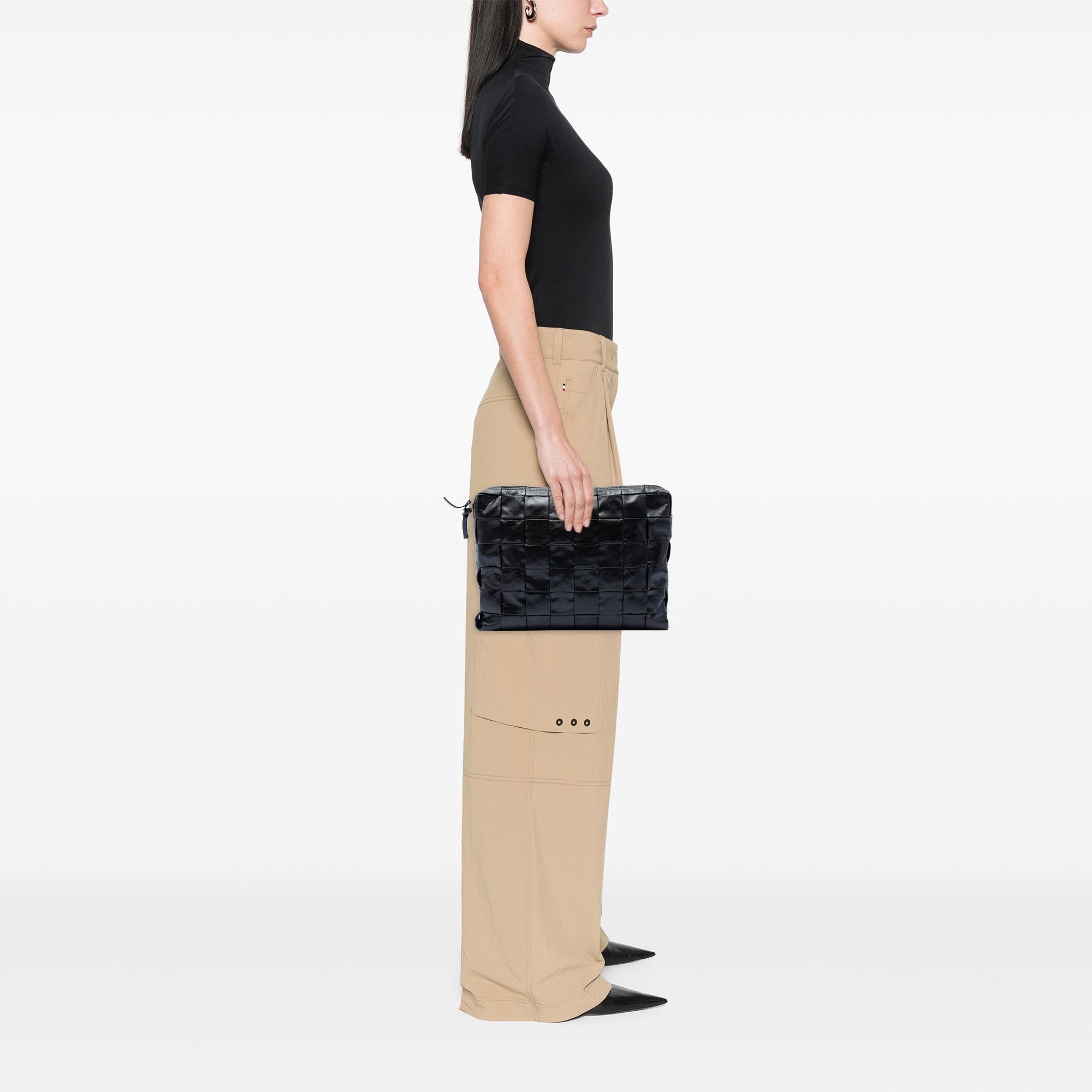 Bottega Veneta Paper Calfskin Maxi Intrecciato Cassette Clutch