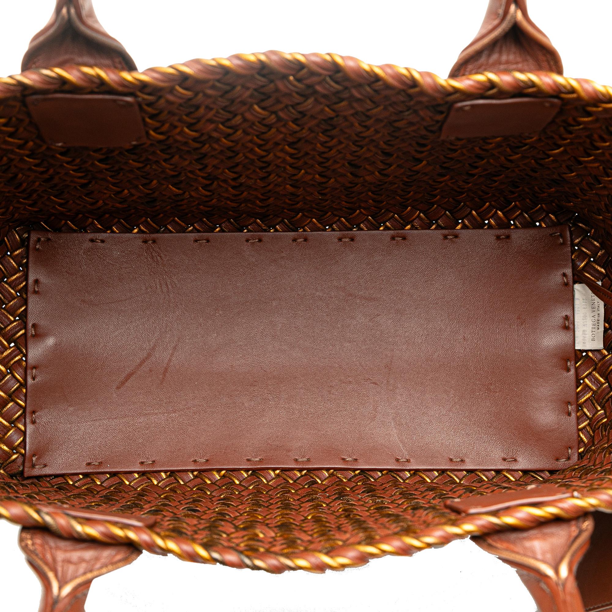 Bottega Veneta Small Lambskin Intreccio Cabat Tote (SHG-c8fLf8)