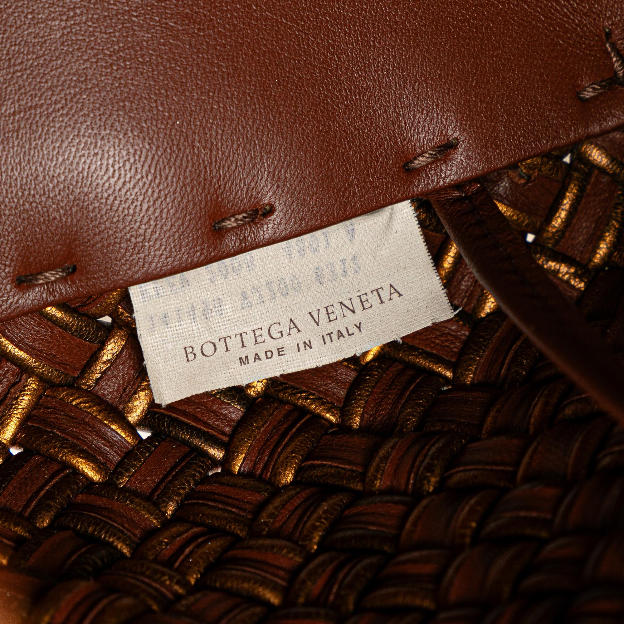 Bottega Veneta Small Lambskin Intreccio Cabat Tote (SHG-c8fLf8)