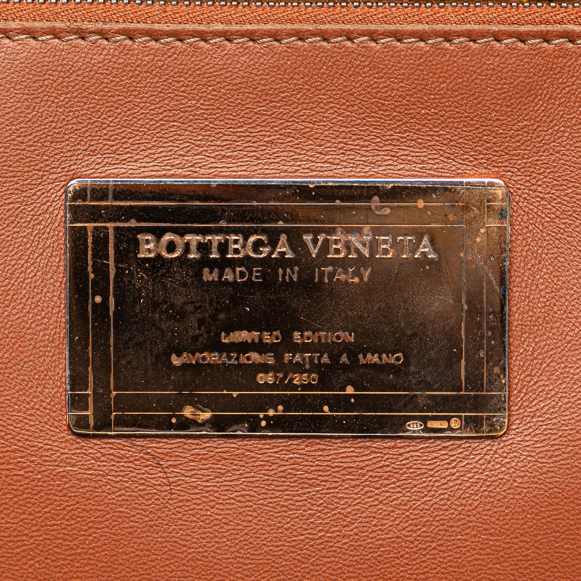 Bottega Veneta Small Lambskin Intreccio Cabat Tote (SHG-c8fLf8)