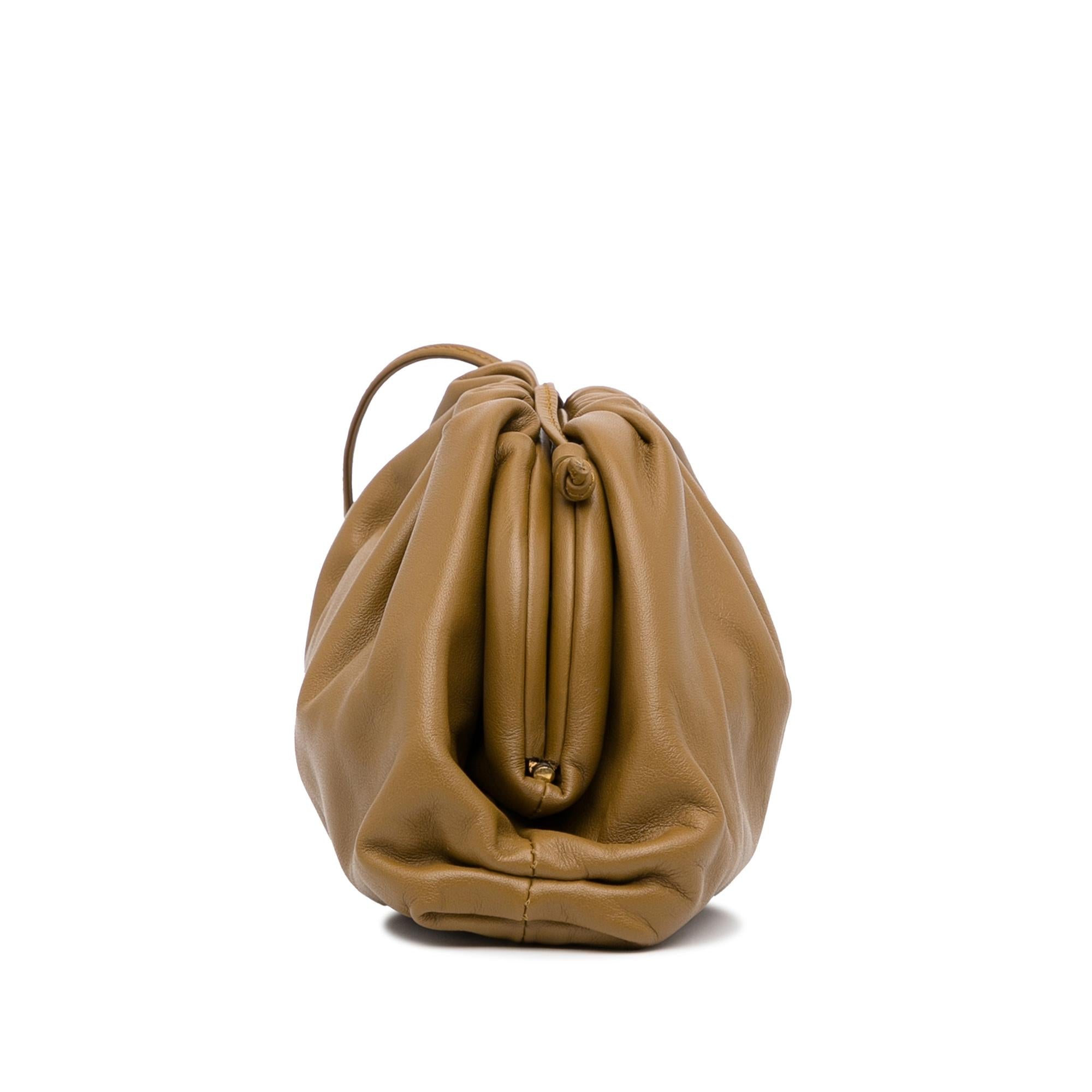 BOTTEGA VENETA ダークブラウン ポーチ Bottega Veneta Brown small Dustbag | TheDoubleF