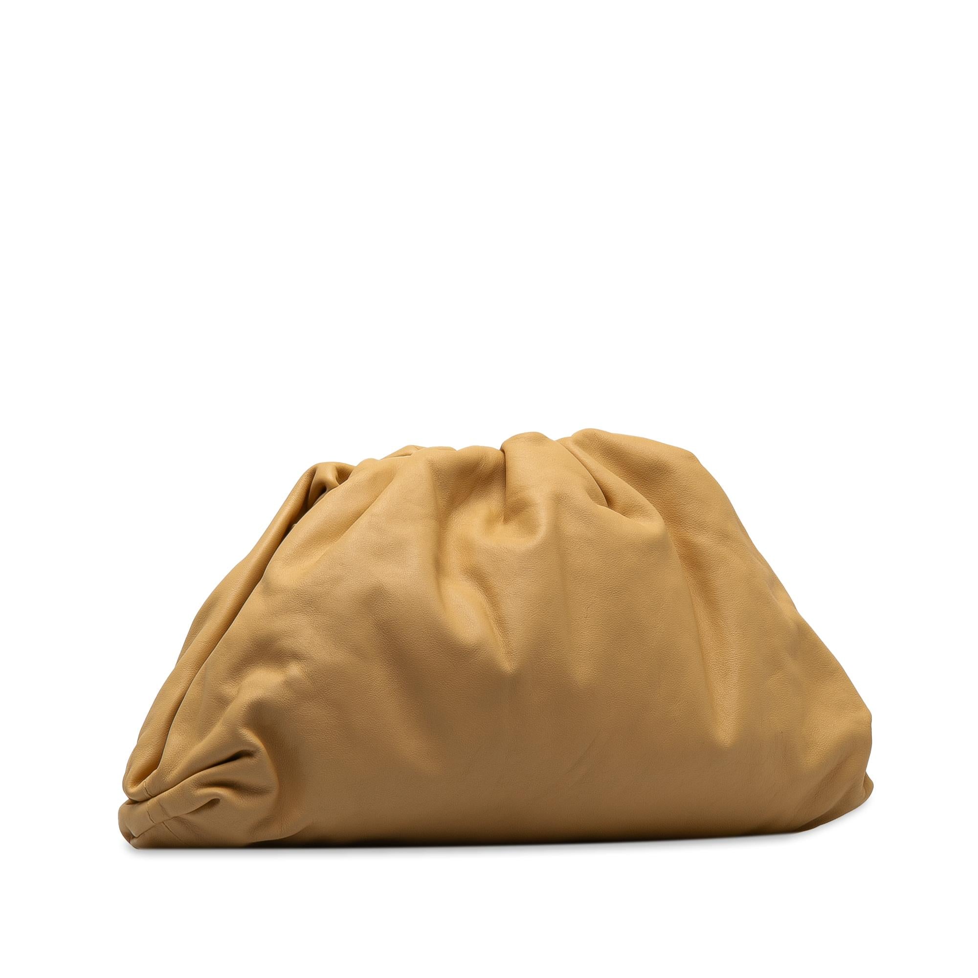Bottega Veneta The Pouch Clutch (SHG-Fu2vI1)