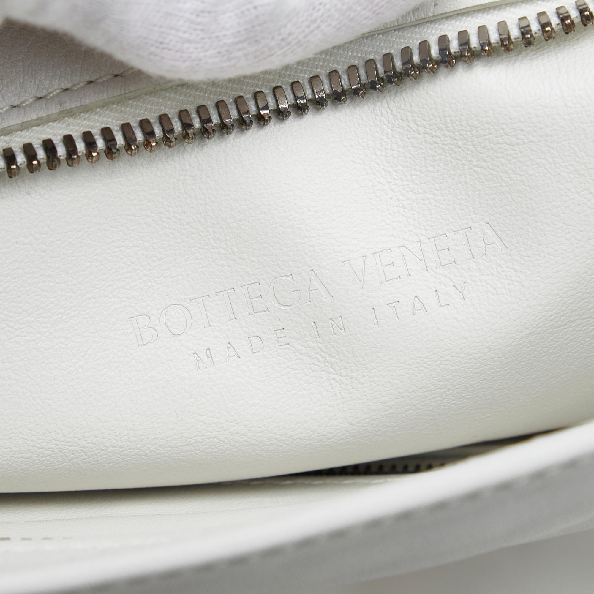 Bottega Veneta The Twist (SHG-LLASrq)