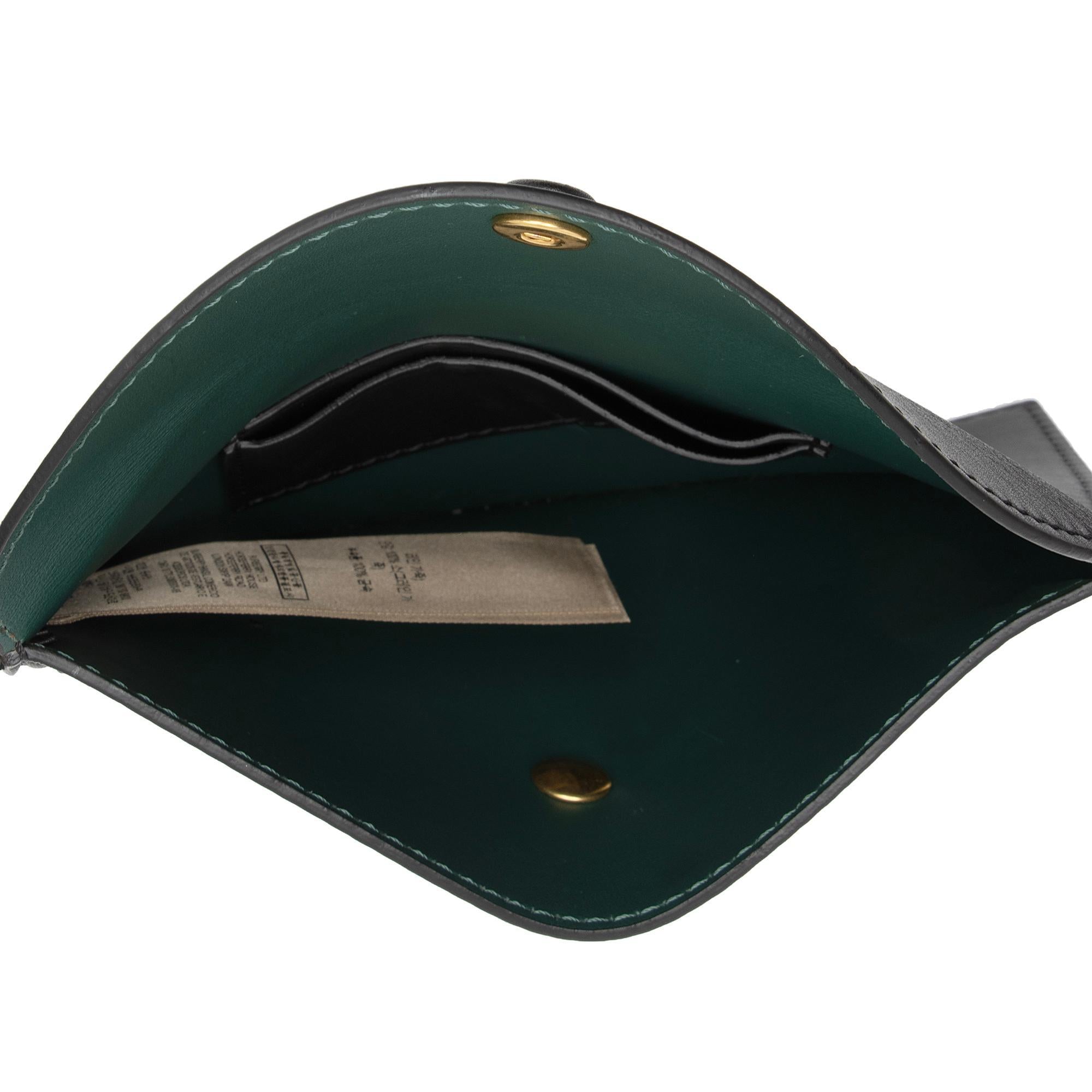 Burberry Calfskin Medium Bucket Bag (SHF-rLoMiD)