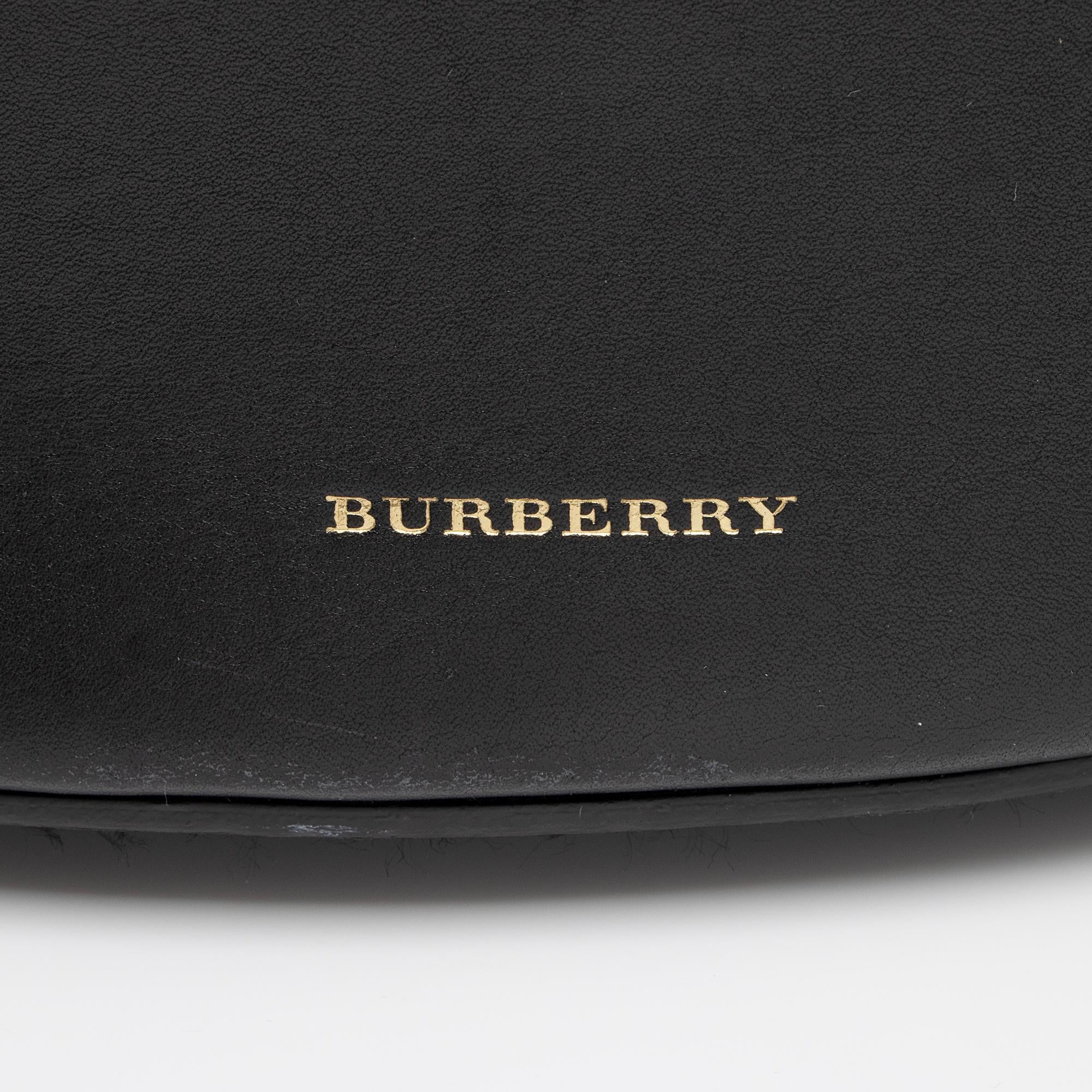 Burberry Calfskin Medium Bucket Bag (SHF-rLoMiD)