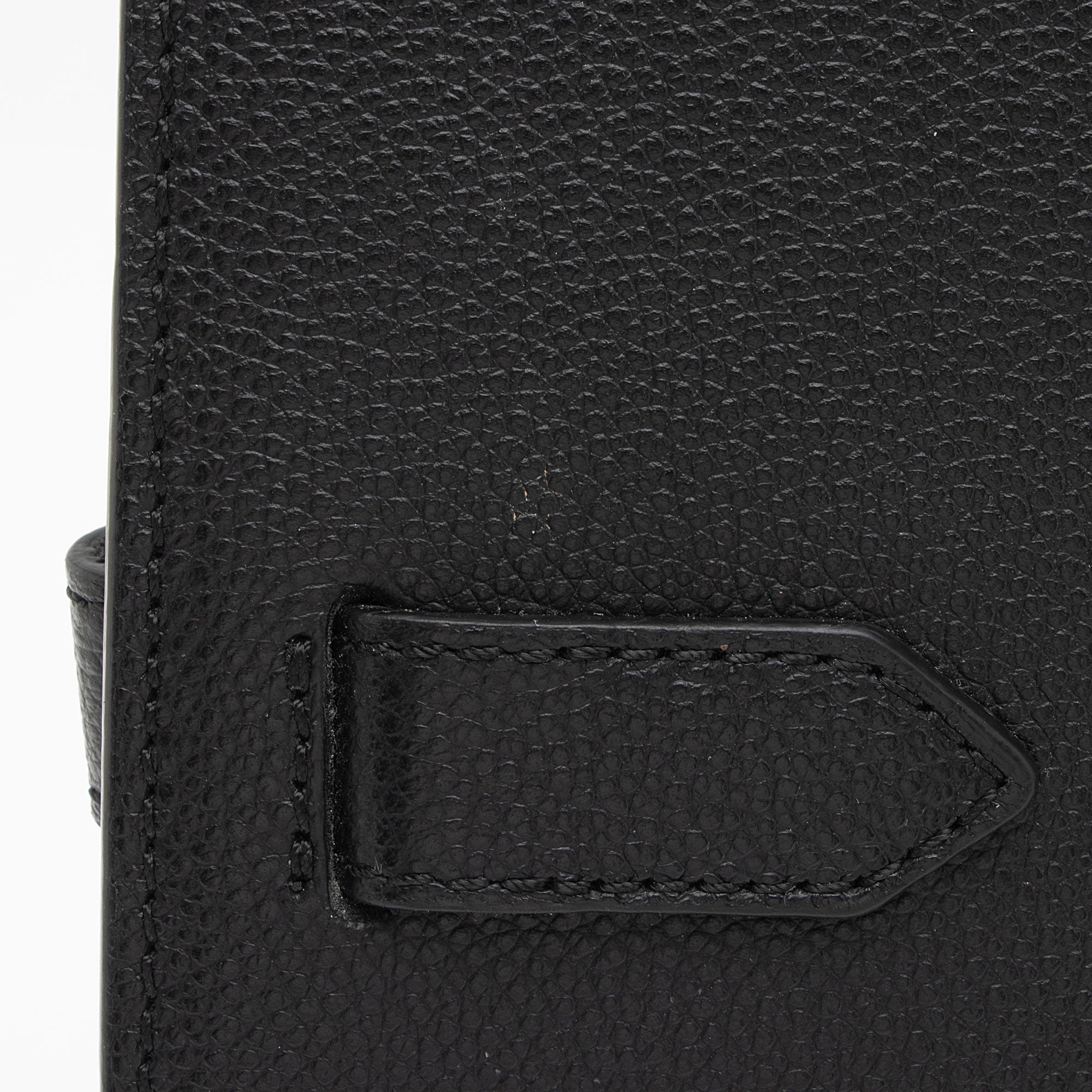 Burberry Calfskin Title Medium Tote (SHF-9V2VK1)