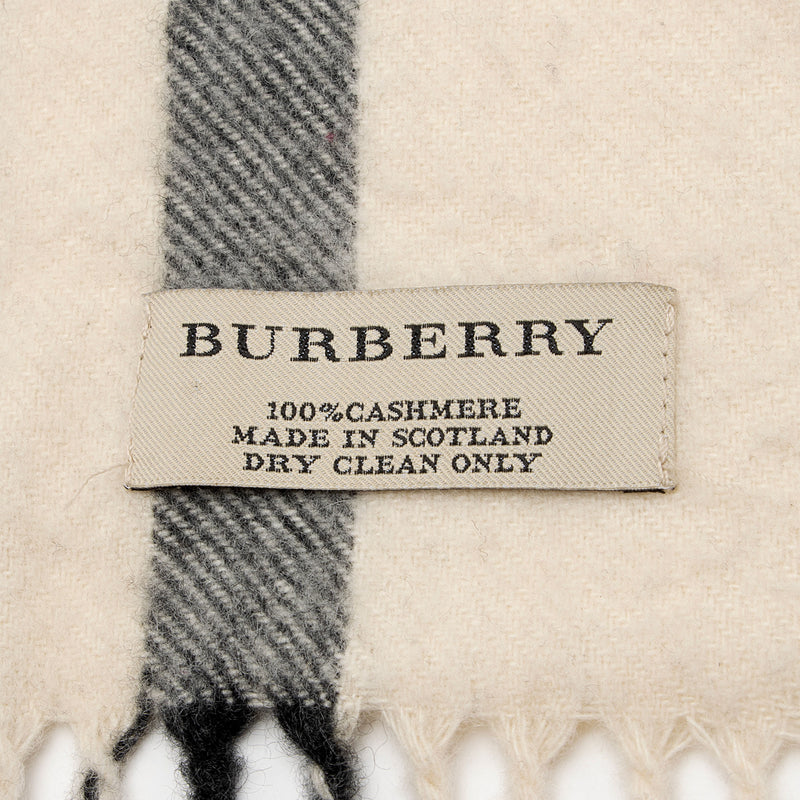 Burberry Cashmere Vintage Check Scarf (SHF-F5u3jv)