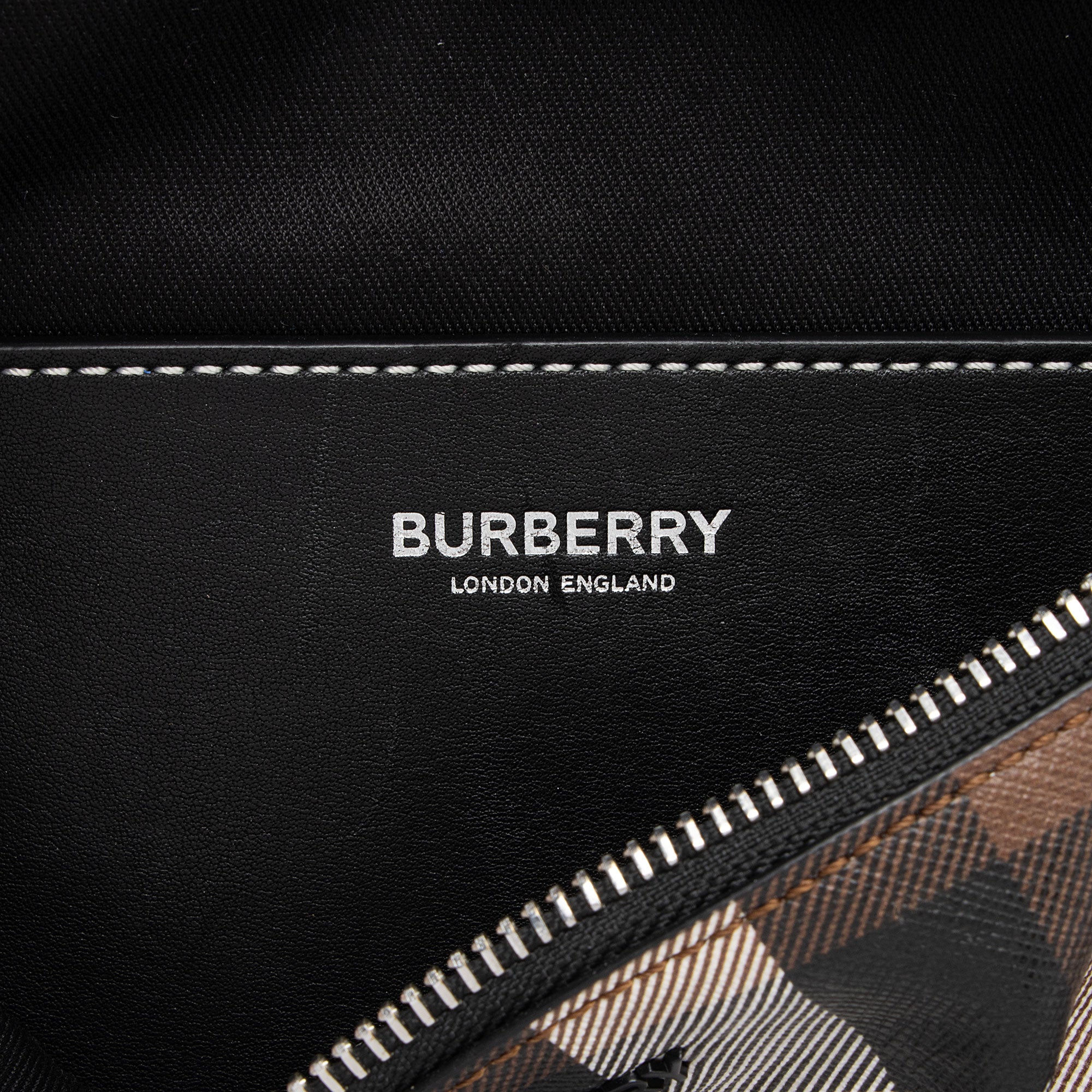 Burberry E-Canvas Check Cason Bum Bag (SHF-kefumV)