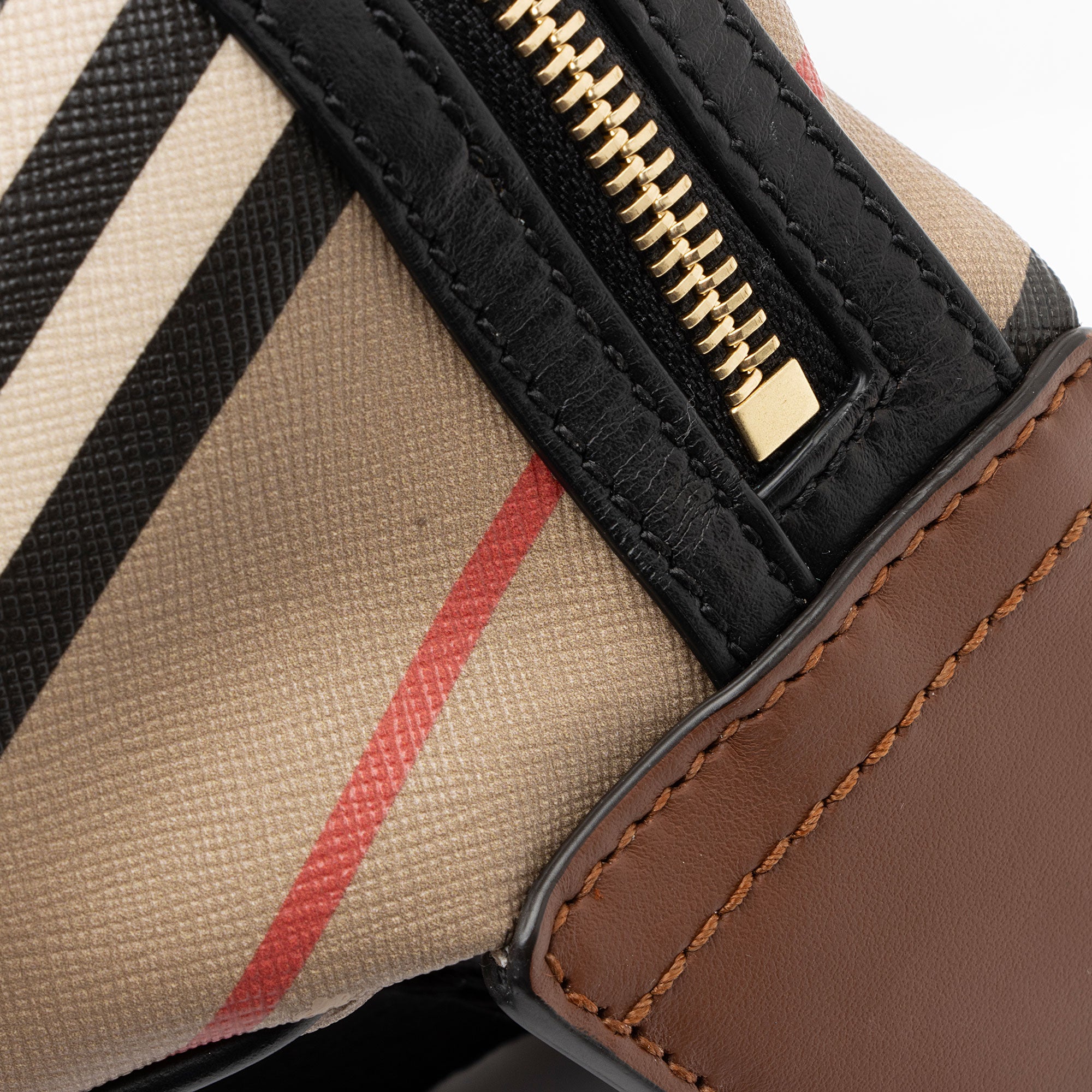Burberry E-Canvas Icon Stripe Sonny Bumbag (SHF-RUAiZ3)