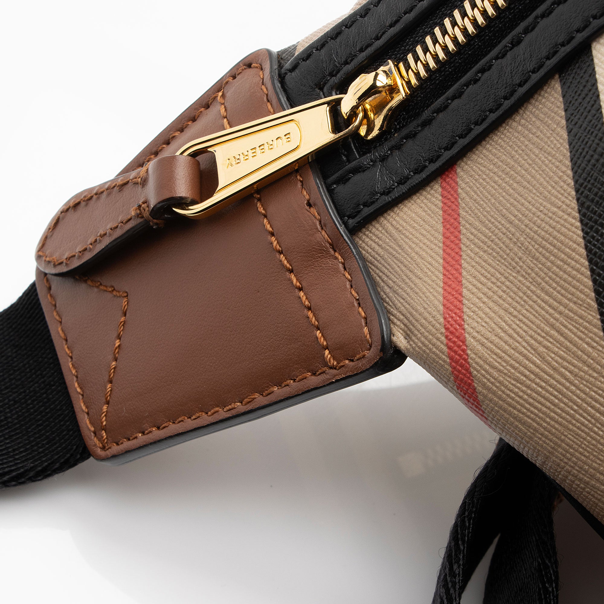 Burberry E-Canvas Icon Stripe Sonny Bumbag (SHF-RUAiZ3)