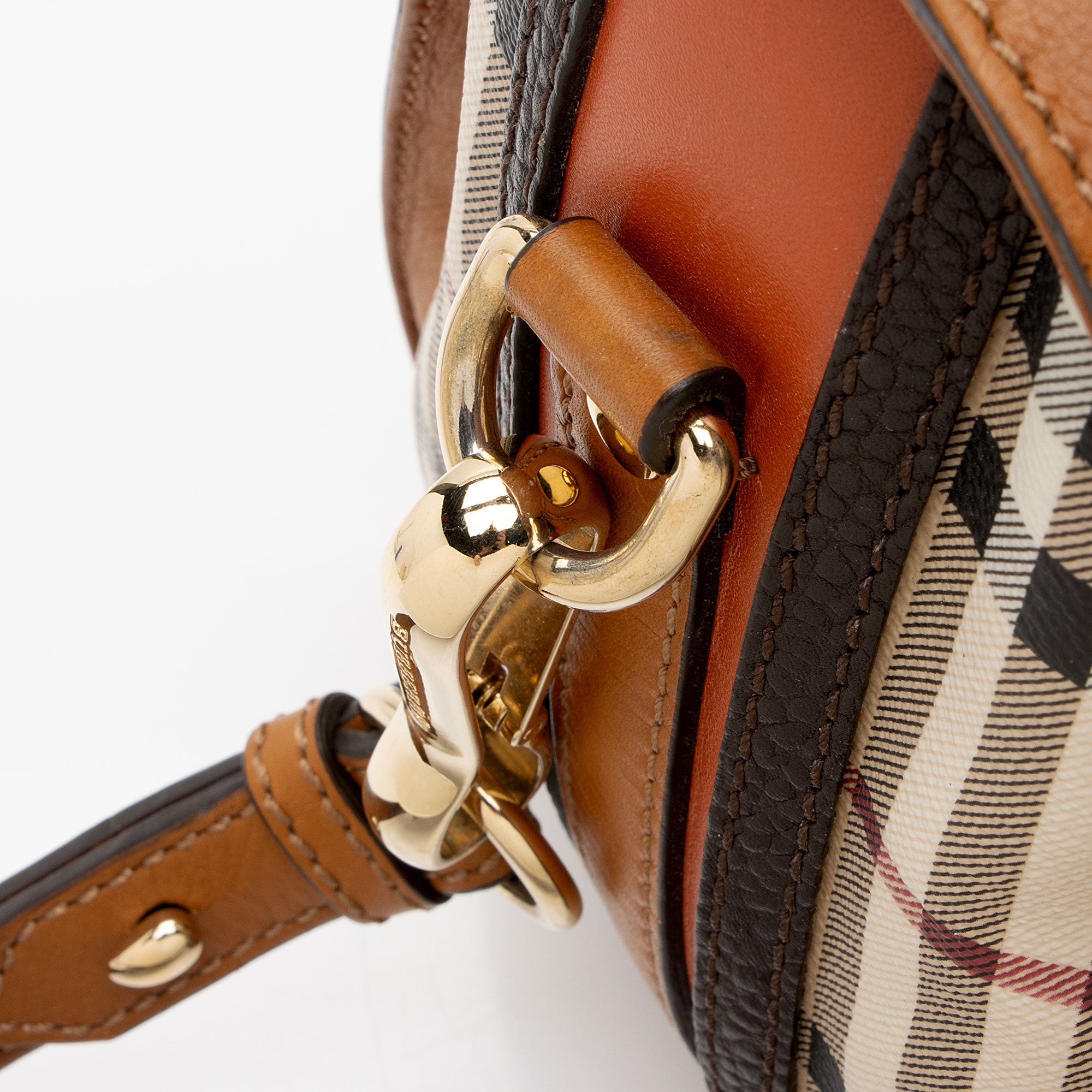 Burberry Haymarket Check Alchester Buckle Medium Bowling Bag (SHF-JHqu0h)