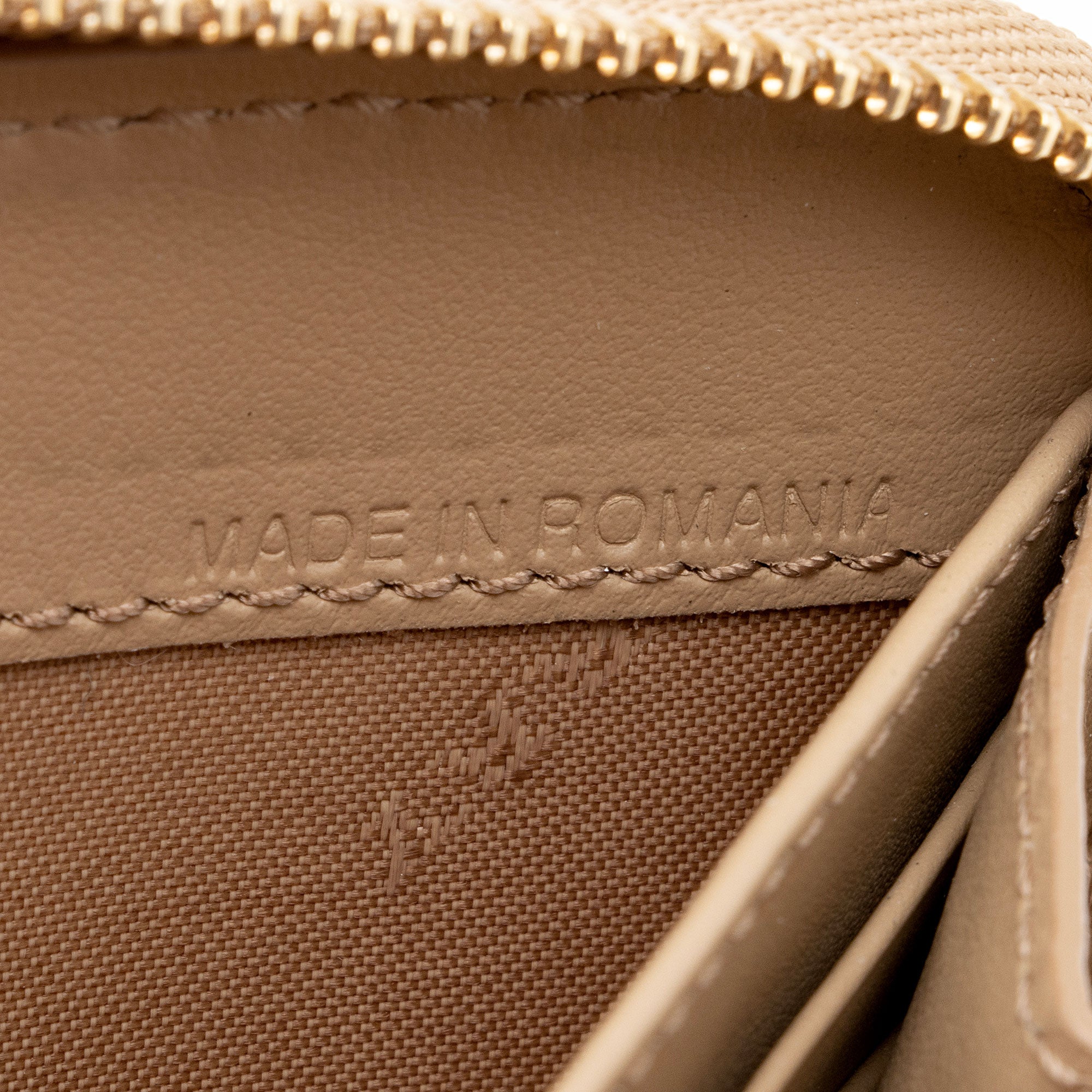 Burberry Haymarket Check Zip Around Wallet (SHF-T4rgfq)