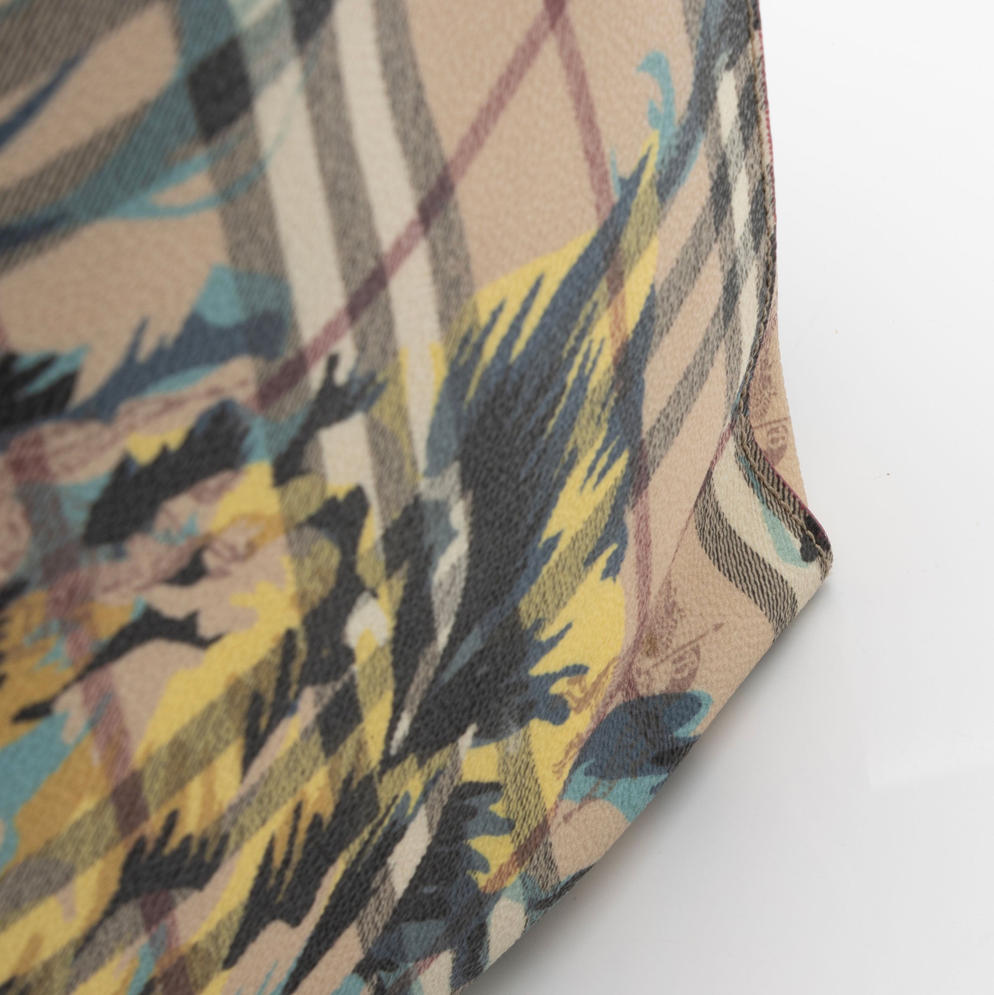 Burberry Haymarket Check Peony Rose Canter Small Tote (SHF-GlIEtN)