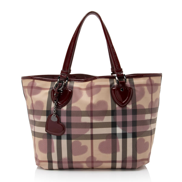 Burberry Heart Check Patent Leather Large Tote (SHF-tnVJ87)