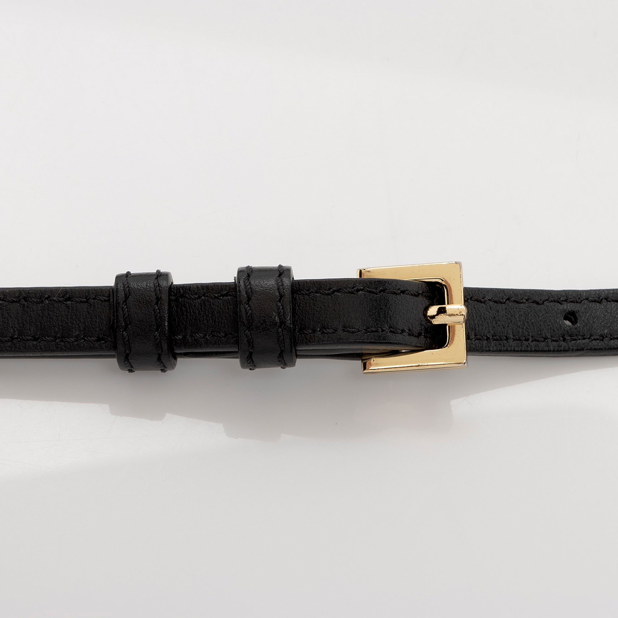 Burberry House Check Henley Chain Wallet (SHF-OabVyk)