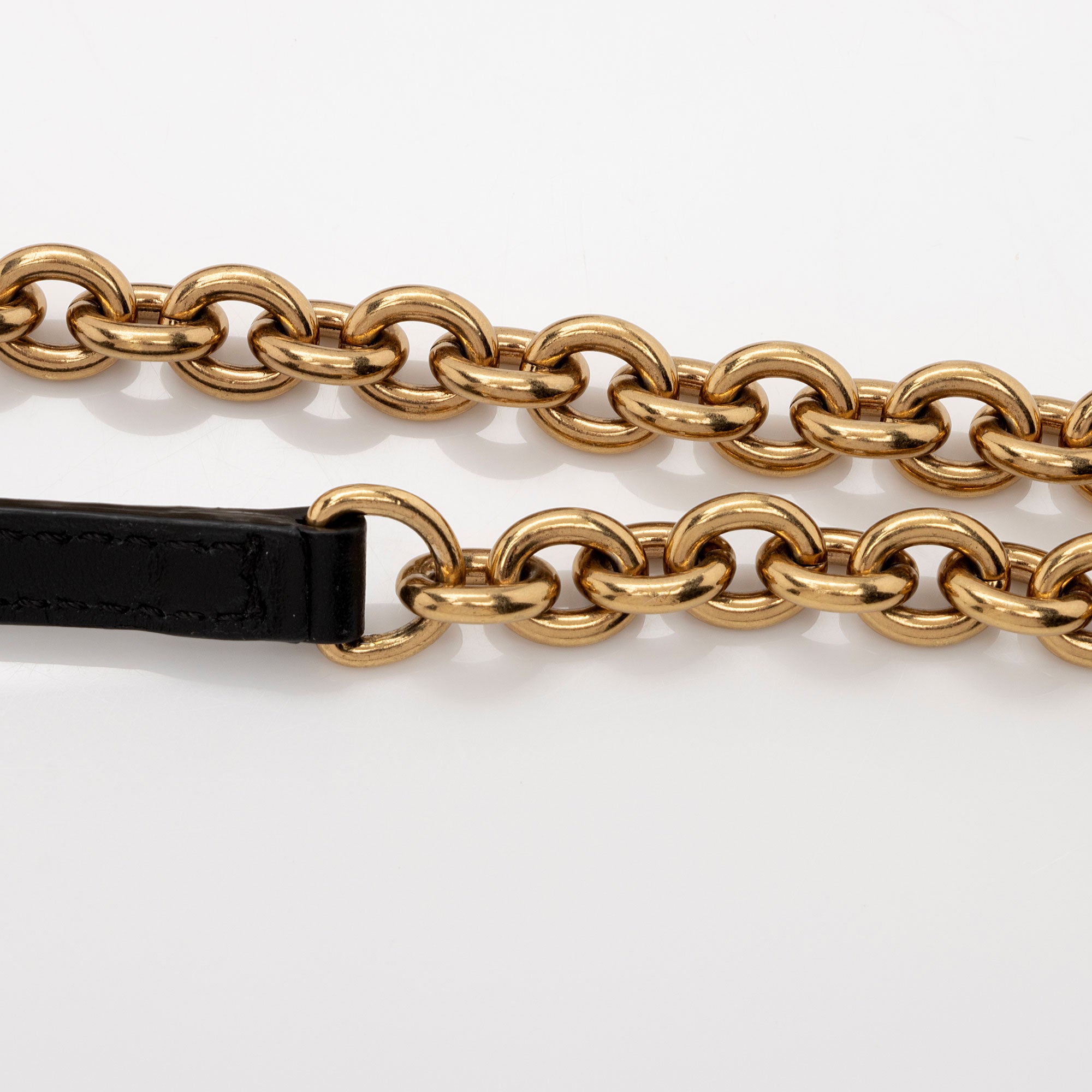 Burberry House Check Henley Chain Wallet (SHF-OabVyk)